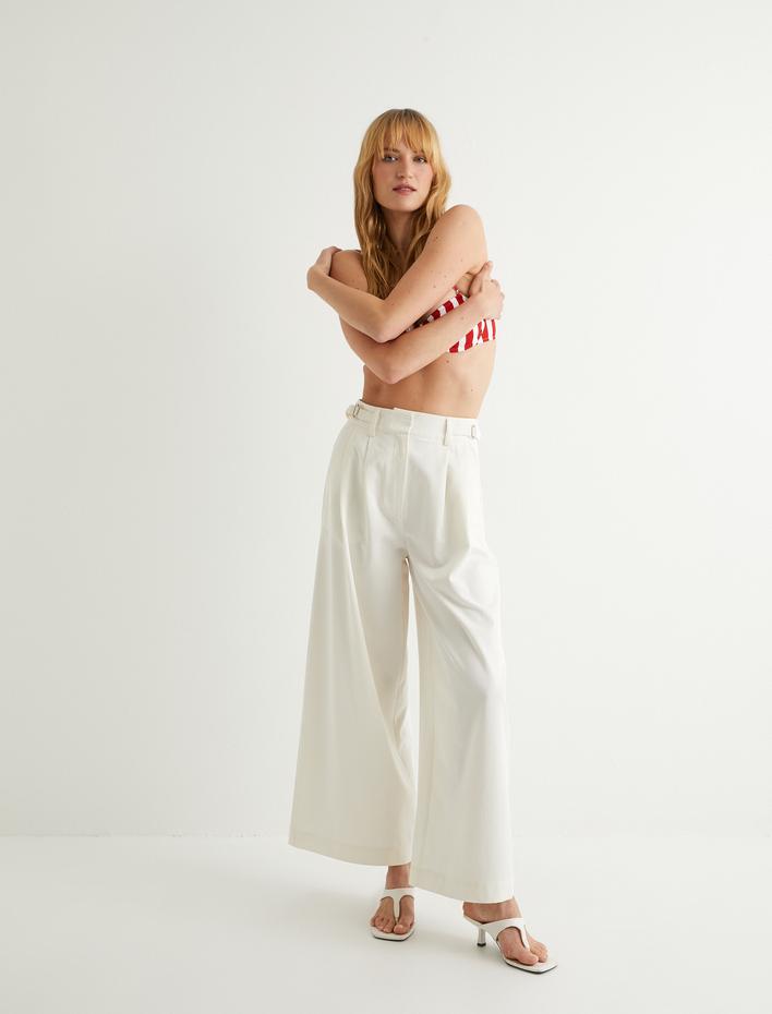  Koton X Sima Tarkan - Geniş Paça Pantolon Cepli Pile Detaylı