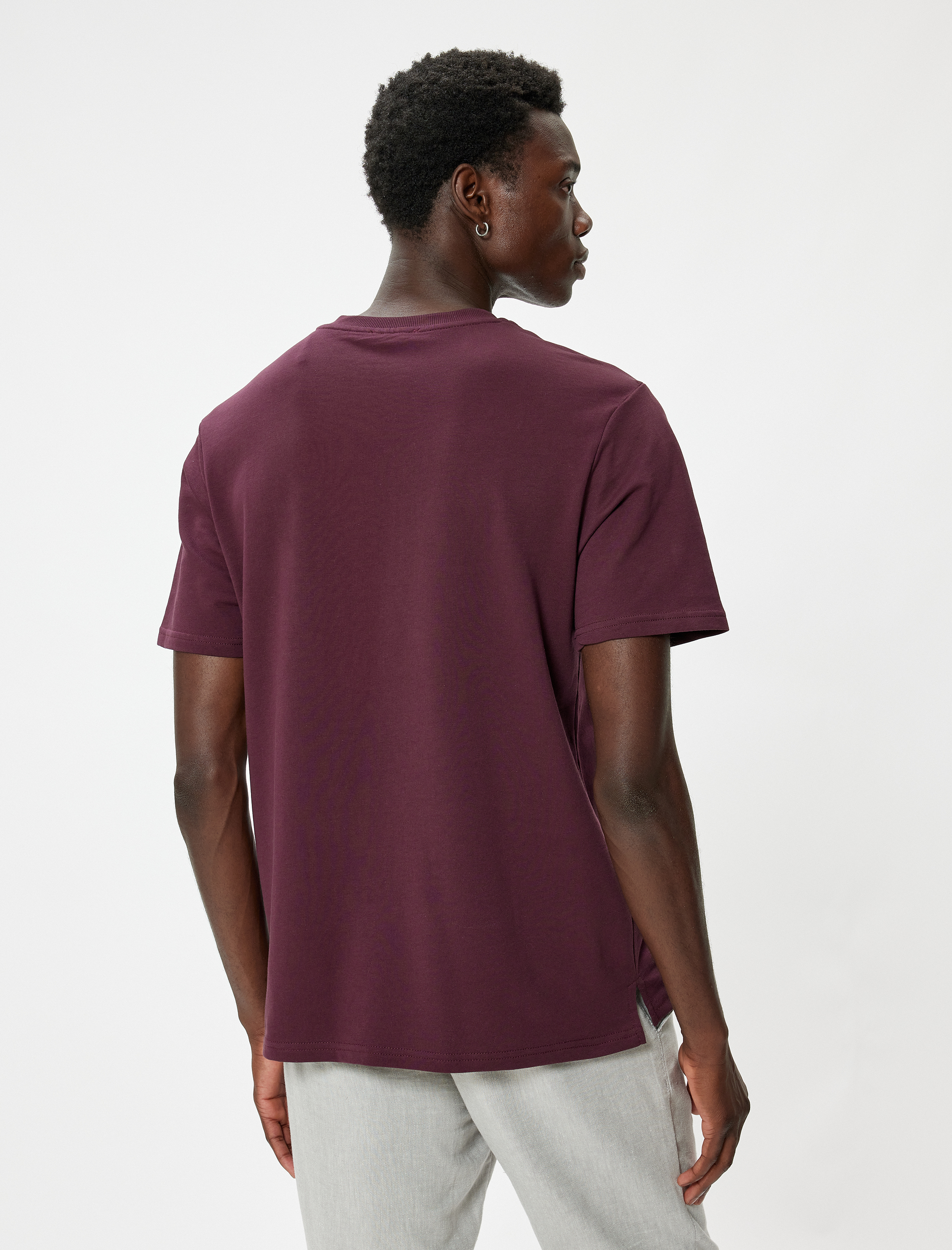   Pamuklu Bisiklet Yaka Etiket Detaylı Kısa Kollu Basic Tişört