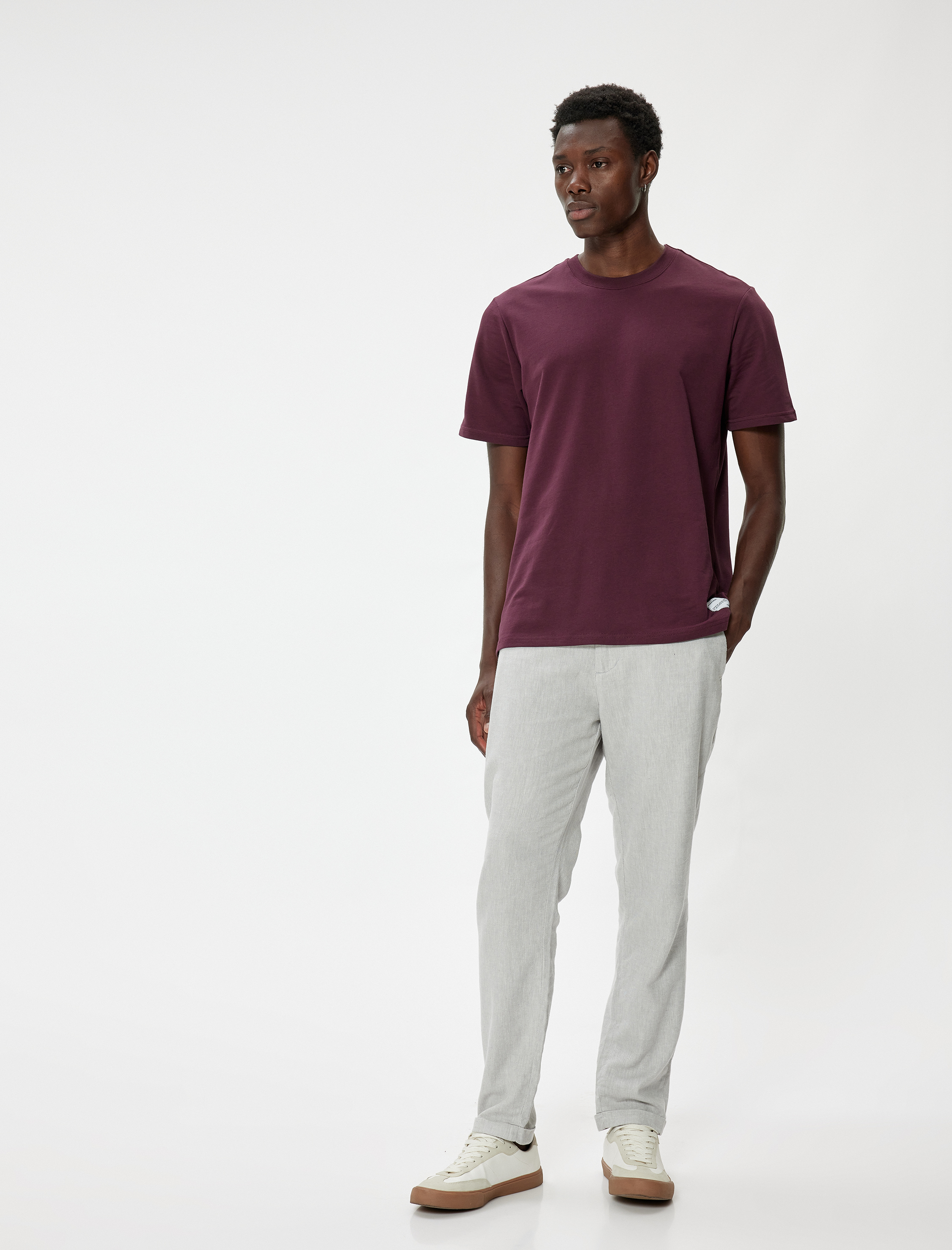   Pamuklu Bisiklet Yaka Etiket Detaylı Kısa Kollu Basic Tişört