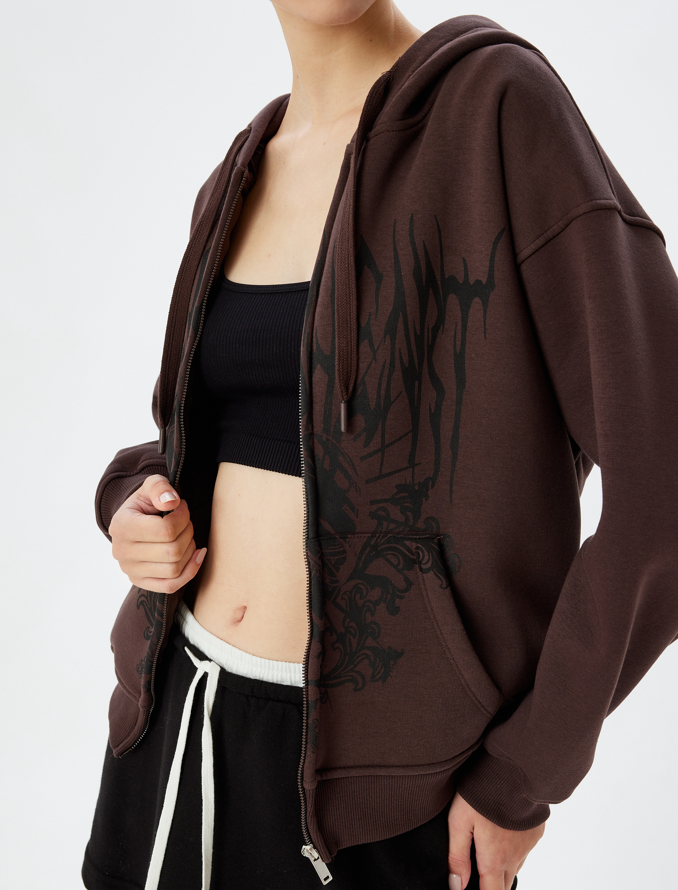   Fermuarlı Kapşonlu Baskılı Şardonlu Sweatshirt