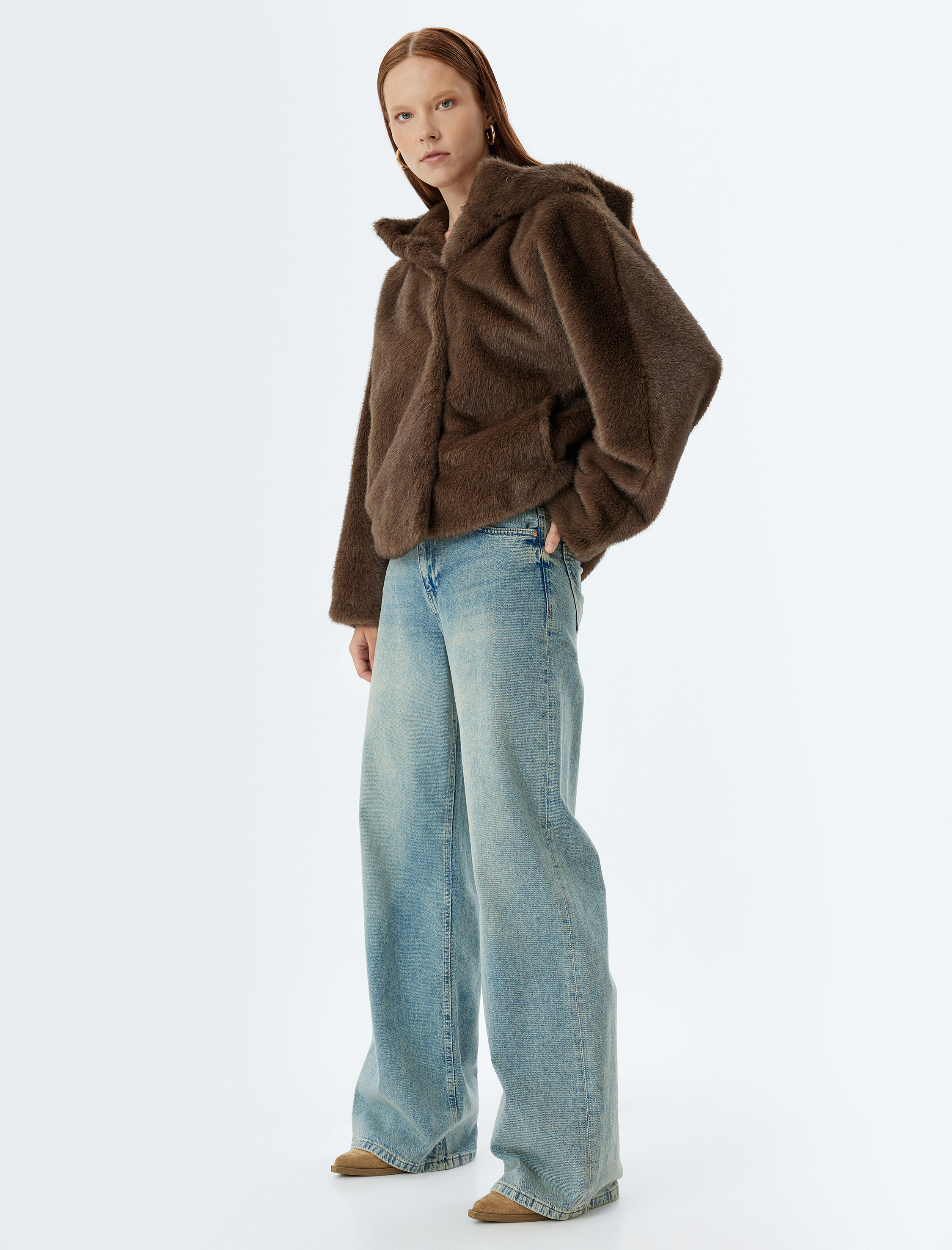   Uzun Kollu Kapüşonlu Cepli Peluş Oversize Kaban