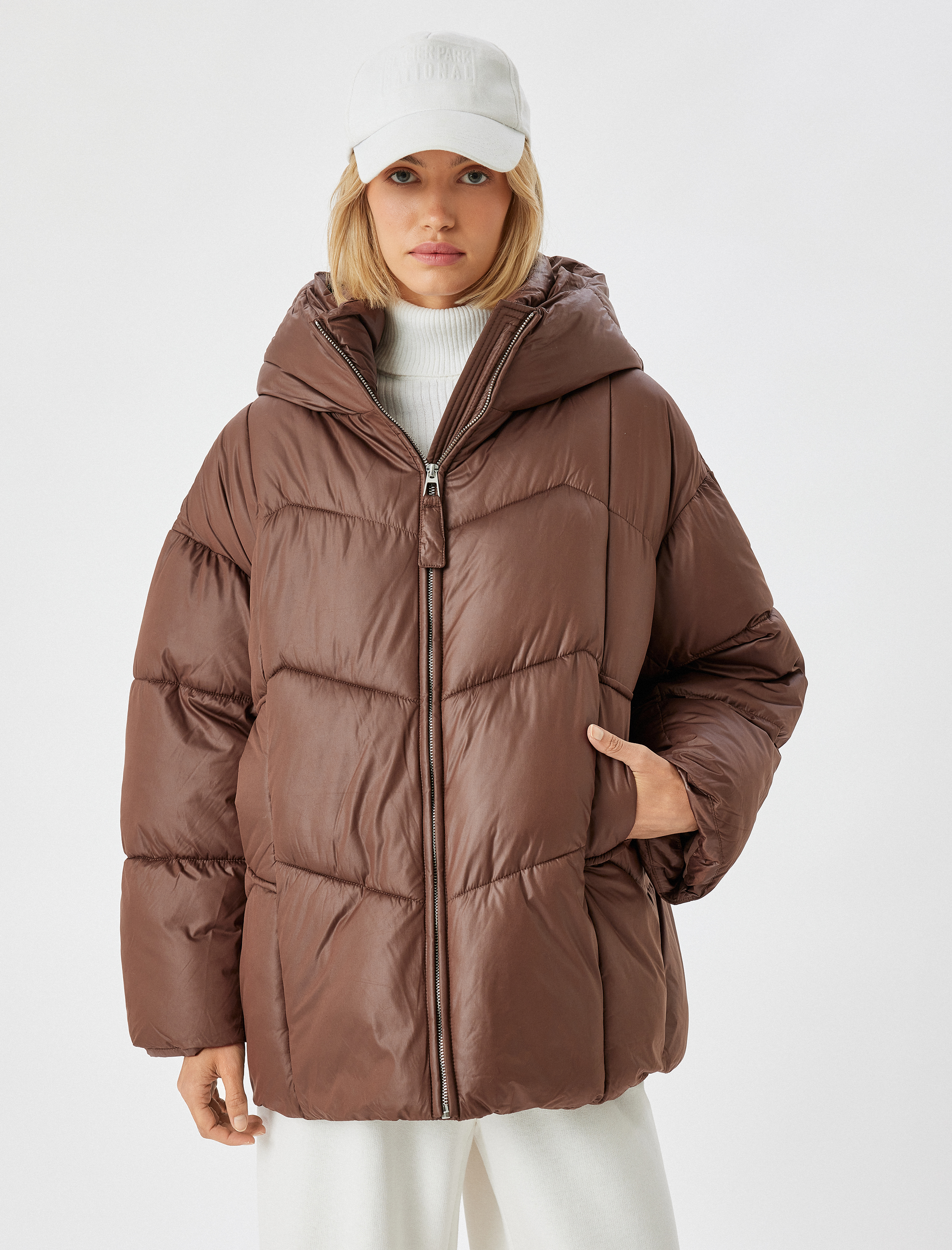 Oversize Şişme Mont Su İtici Kapüşonlu Cepli Fermuarlı