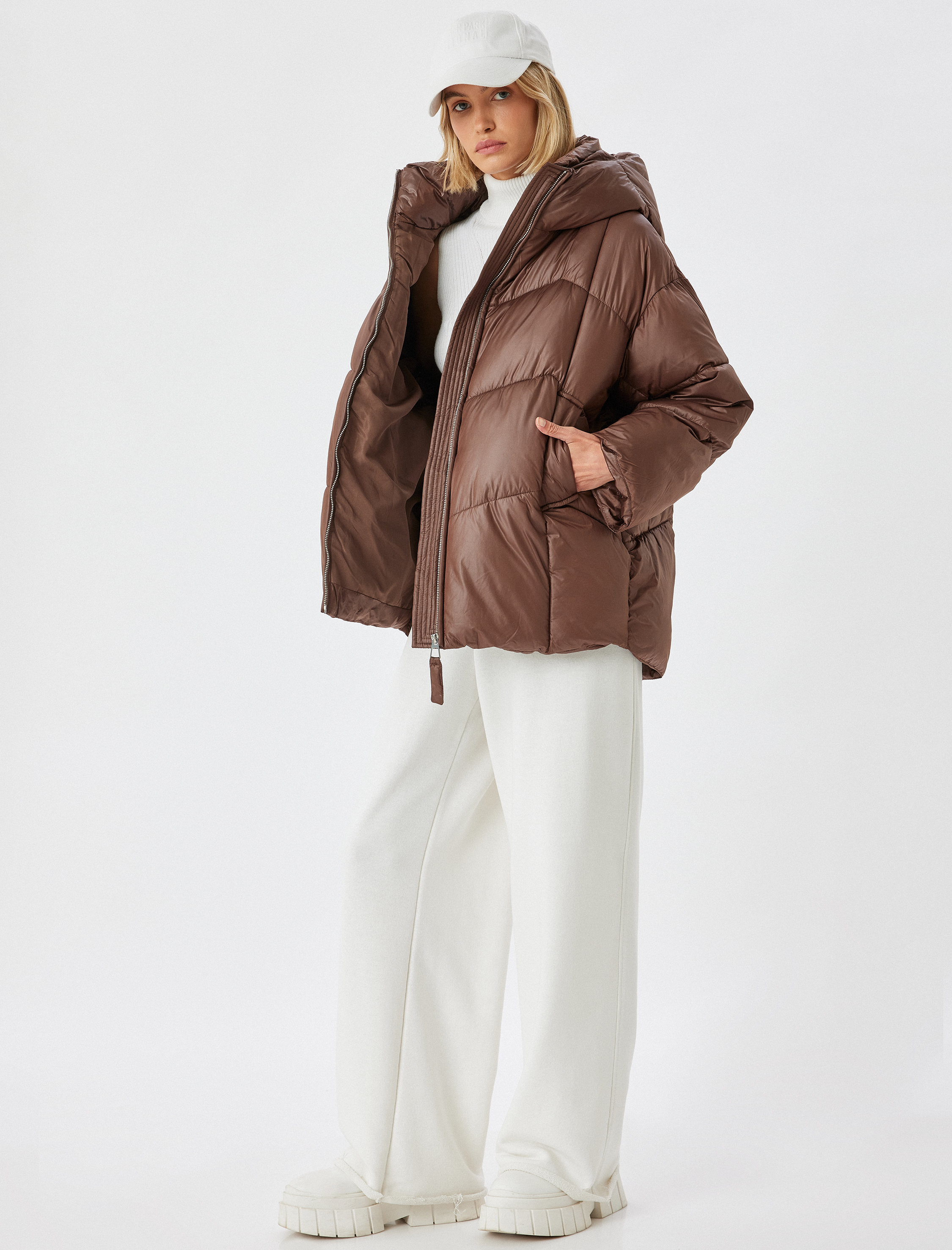 Oversize Şişme Mont Su İtici Kapüşonlu Cepli Fermuarlı