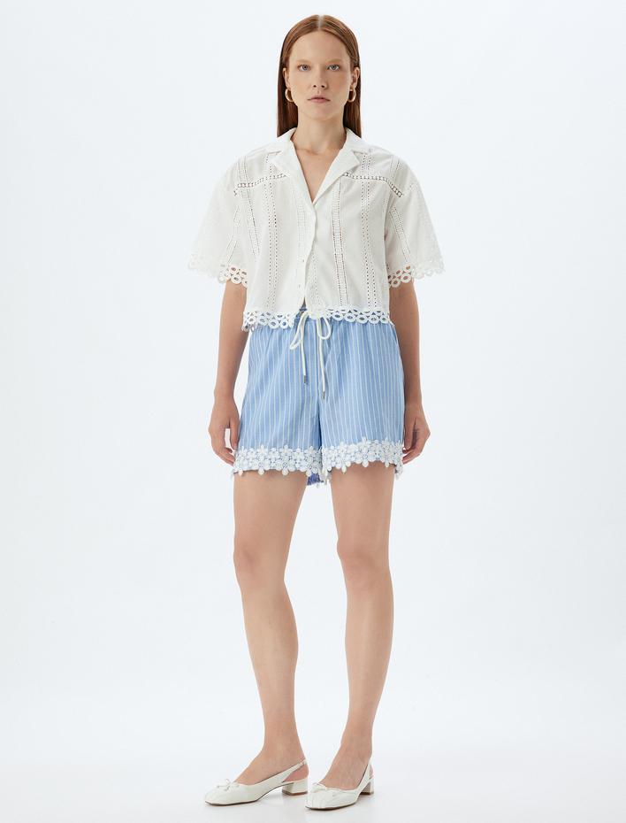  Koton X Melis Ağazat - Boxer Şort Çiçekli Güpür Detaylı Cepli Pamuklu