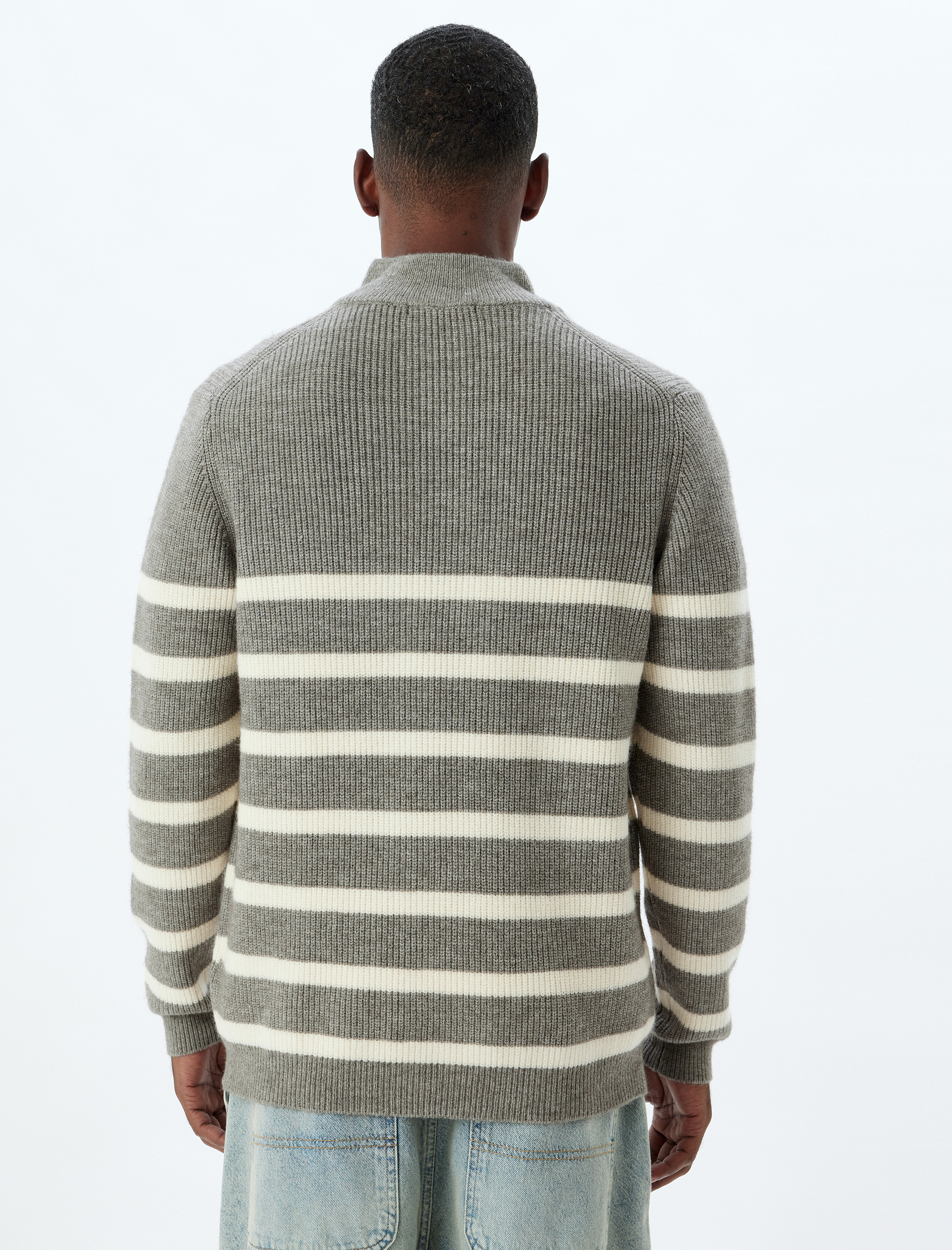   Kışlık Triko Kazak Dik Yaka Yarım Fermuarlı Uzun Kollu