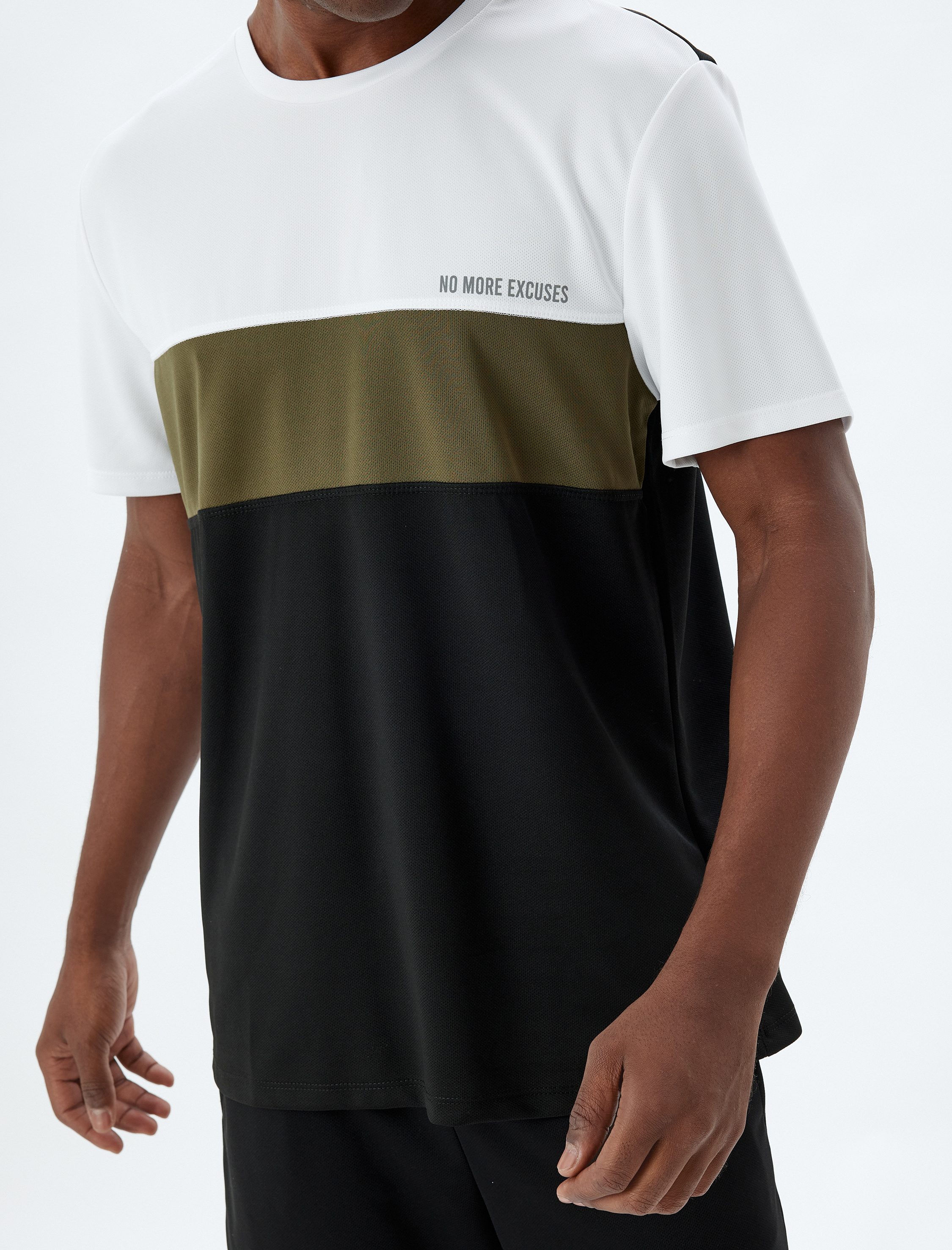   Slogan Baskılı Renk Bloklu Bisiklet Yaka Kısa Kollu Spor Tişört