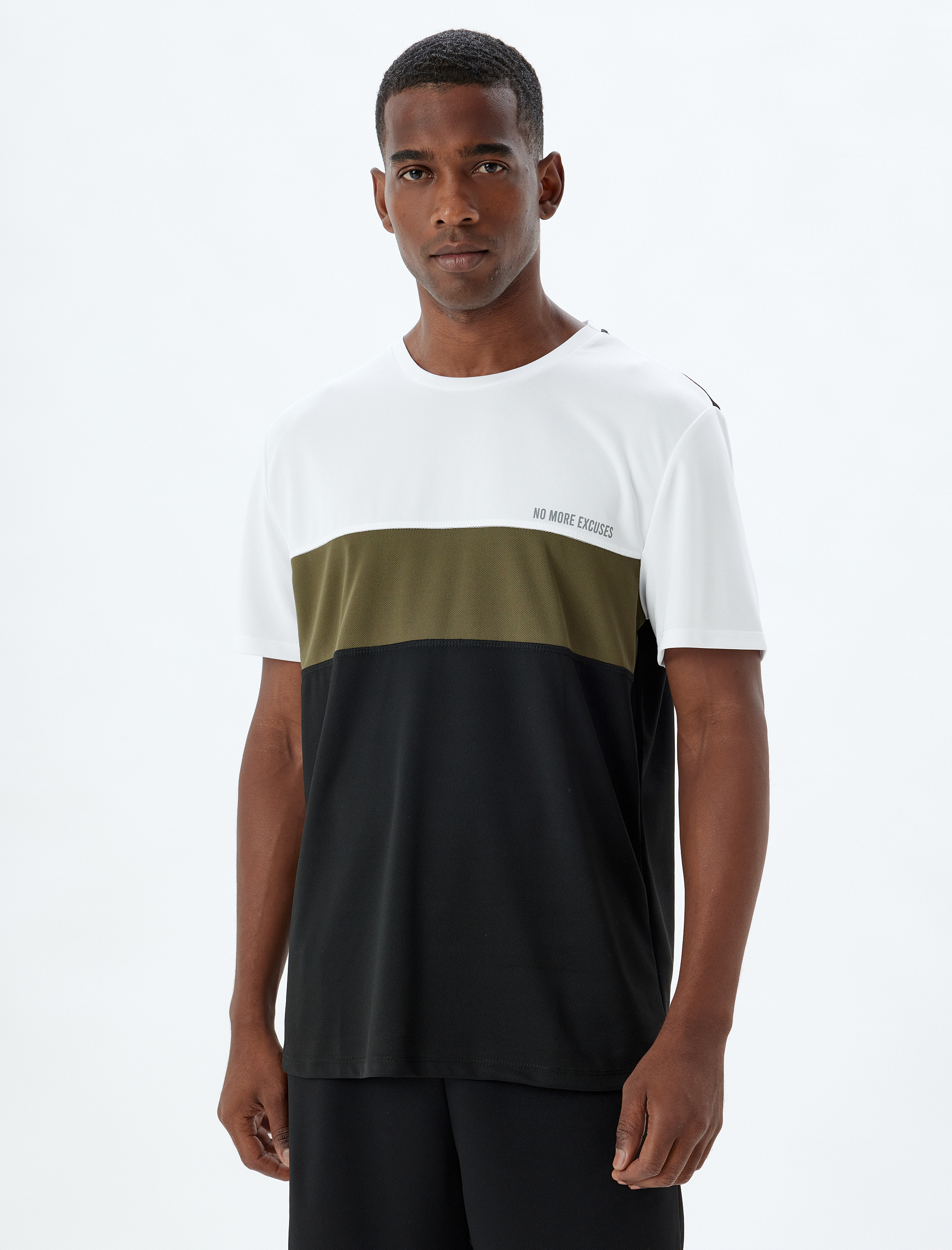   Slogan Baskılı Renk Bloklu Bisiklet Yaka Kısa Kollu Spor Tişört