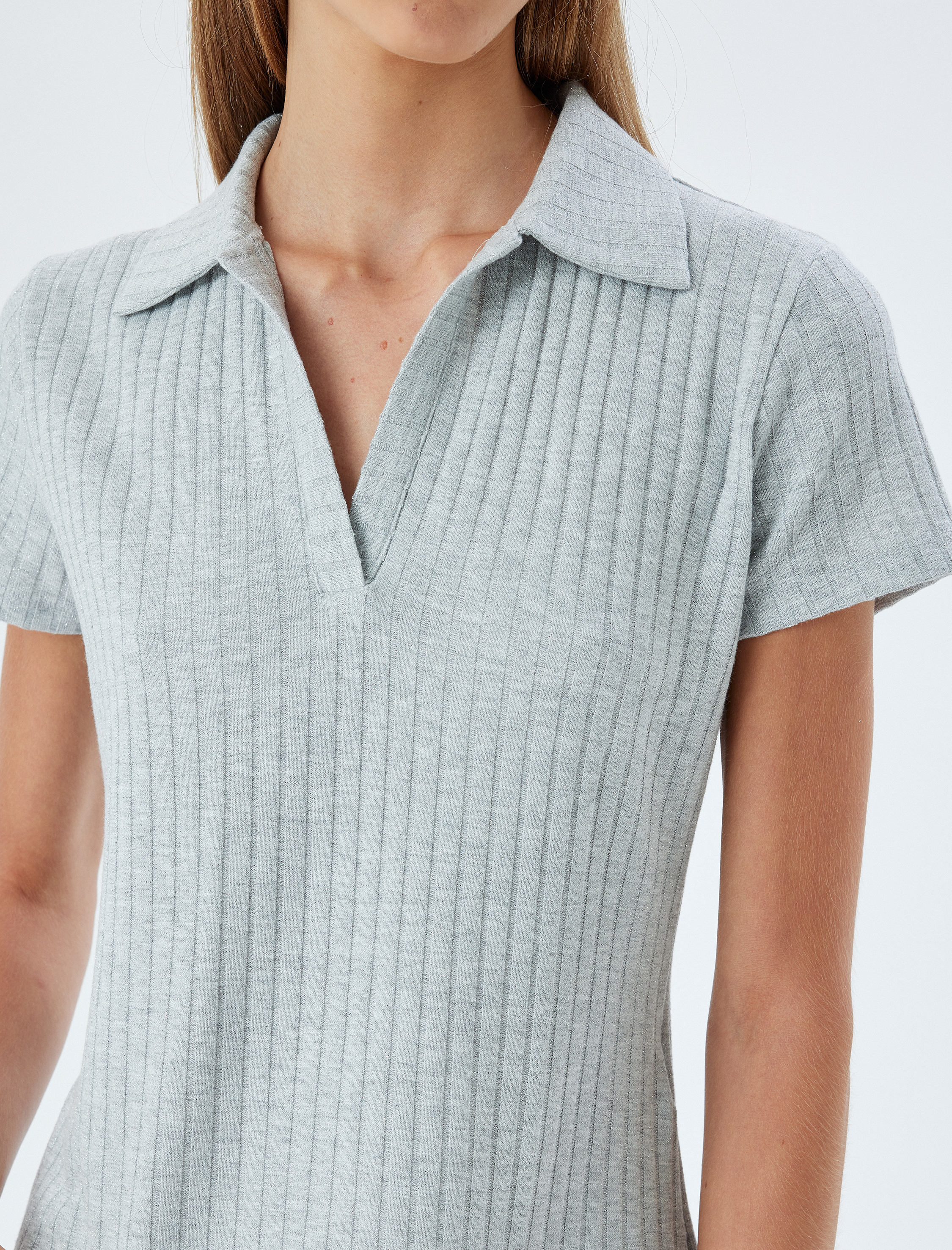 Polo Yaka Tişört Kısa Kollu Metalik İplik Detaylı Kaşkorse