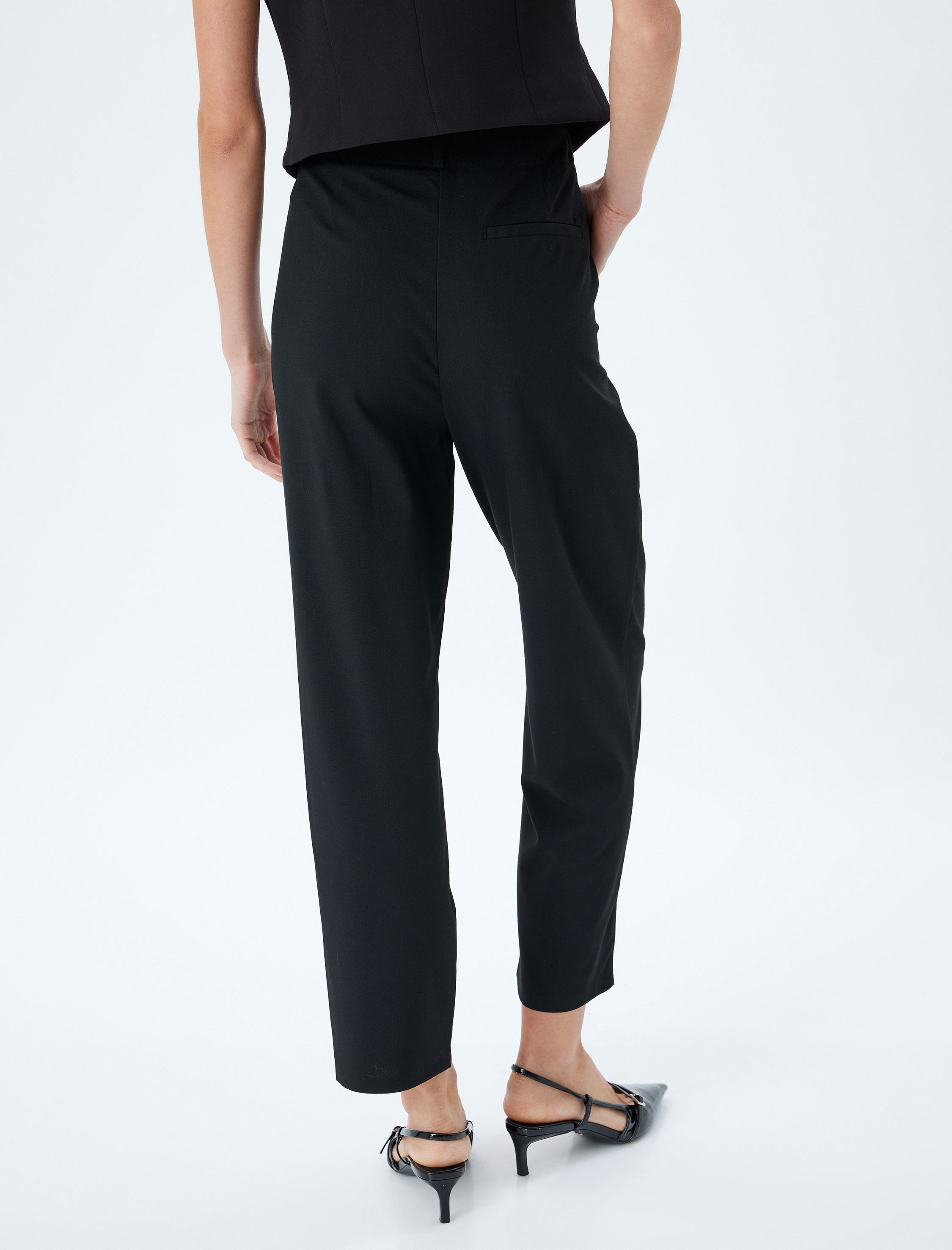   Pile Detaylı Crop Paça Cepli Kumaş Pantolon