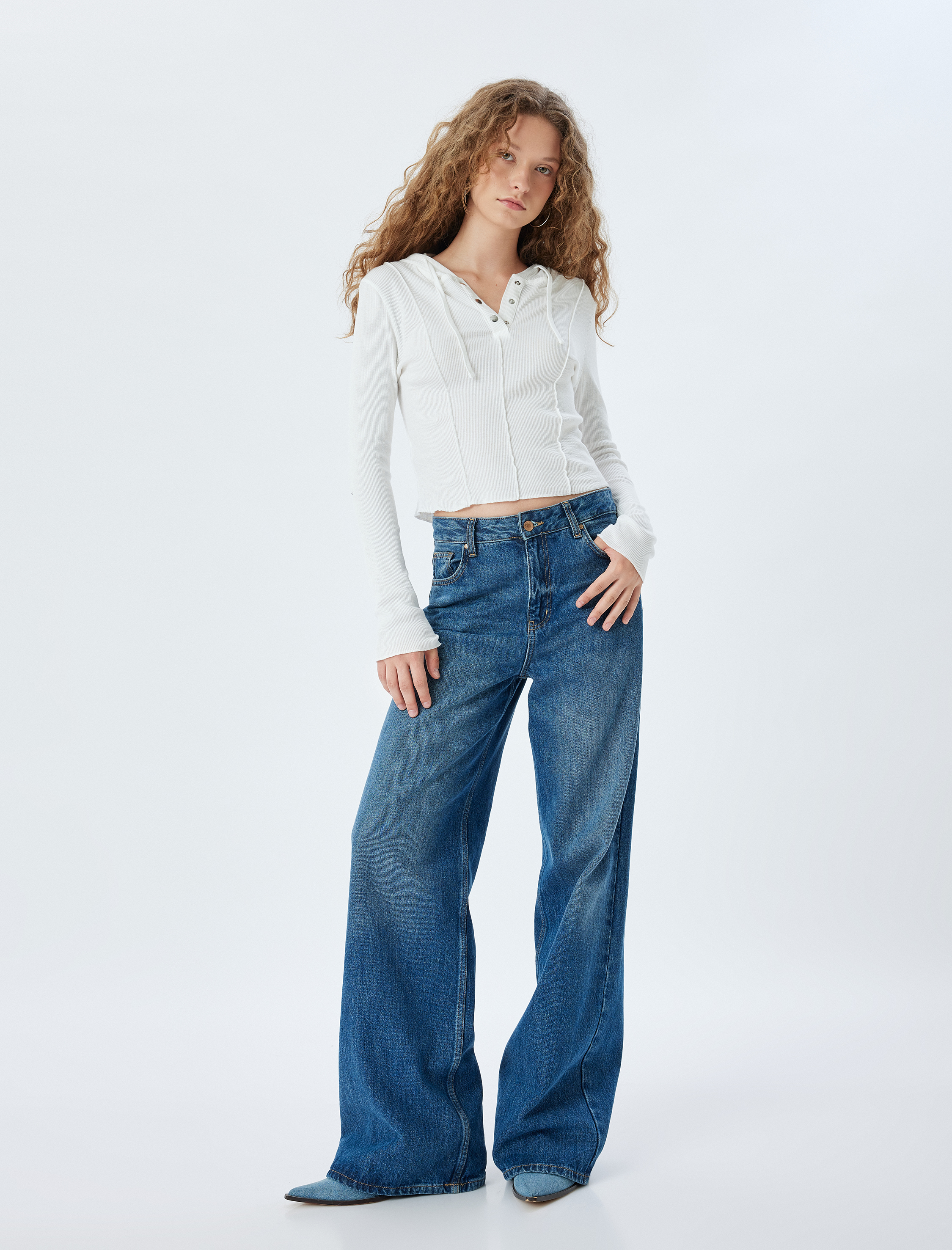   Uzun Kollu Kapüşonlu Fitilli Pamuklu Tişört