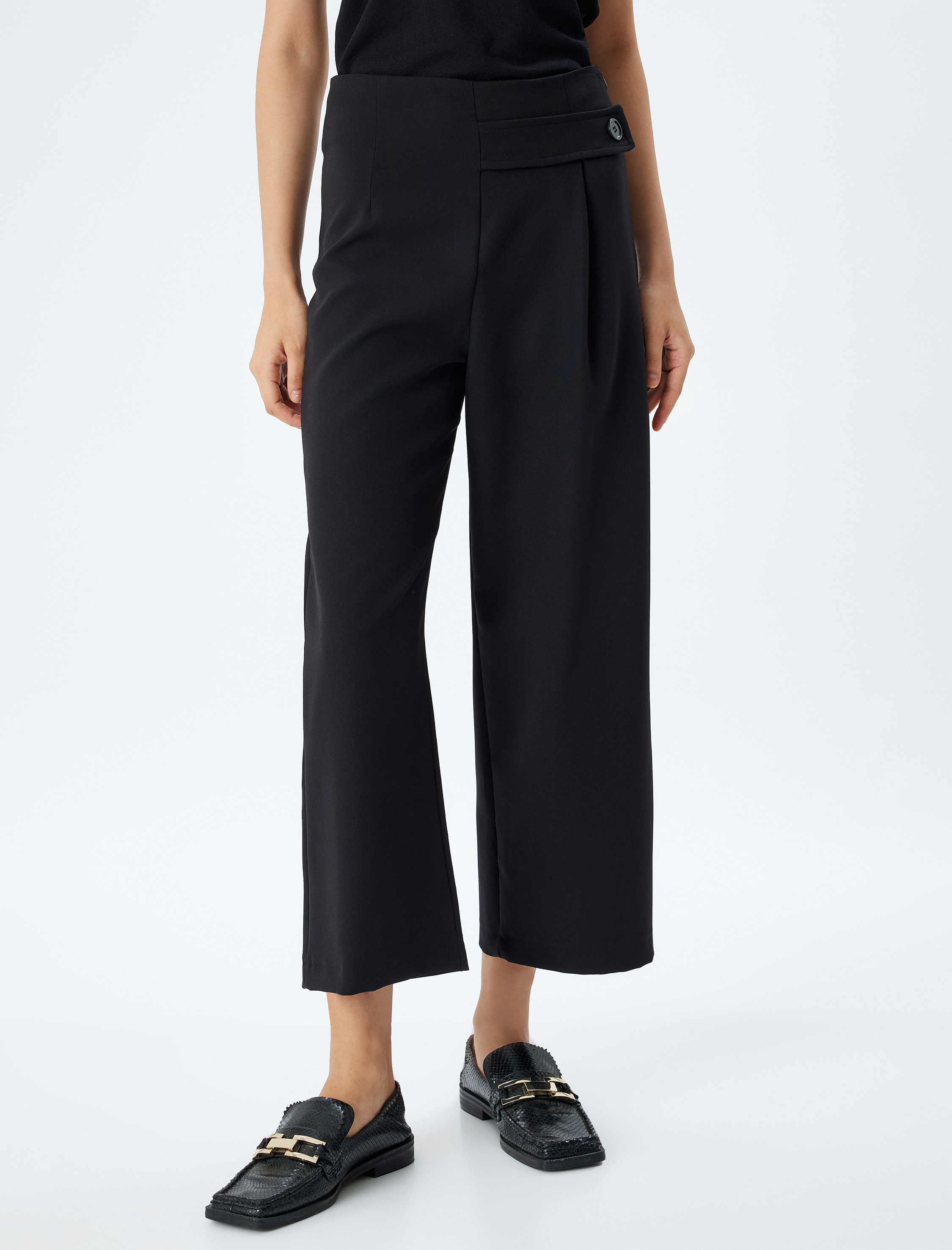   Yüksek Bel Kumaş Pantolon Düz Kısa Paça Yarım Kemer ve Pile Detaylı