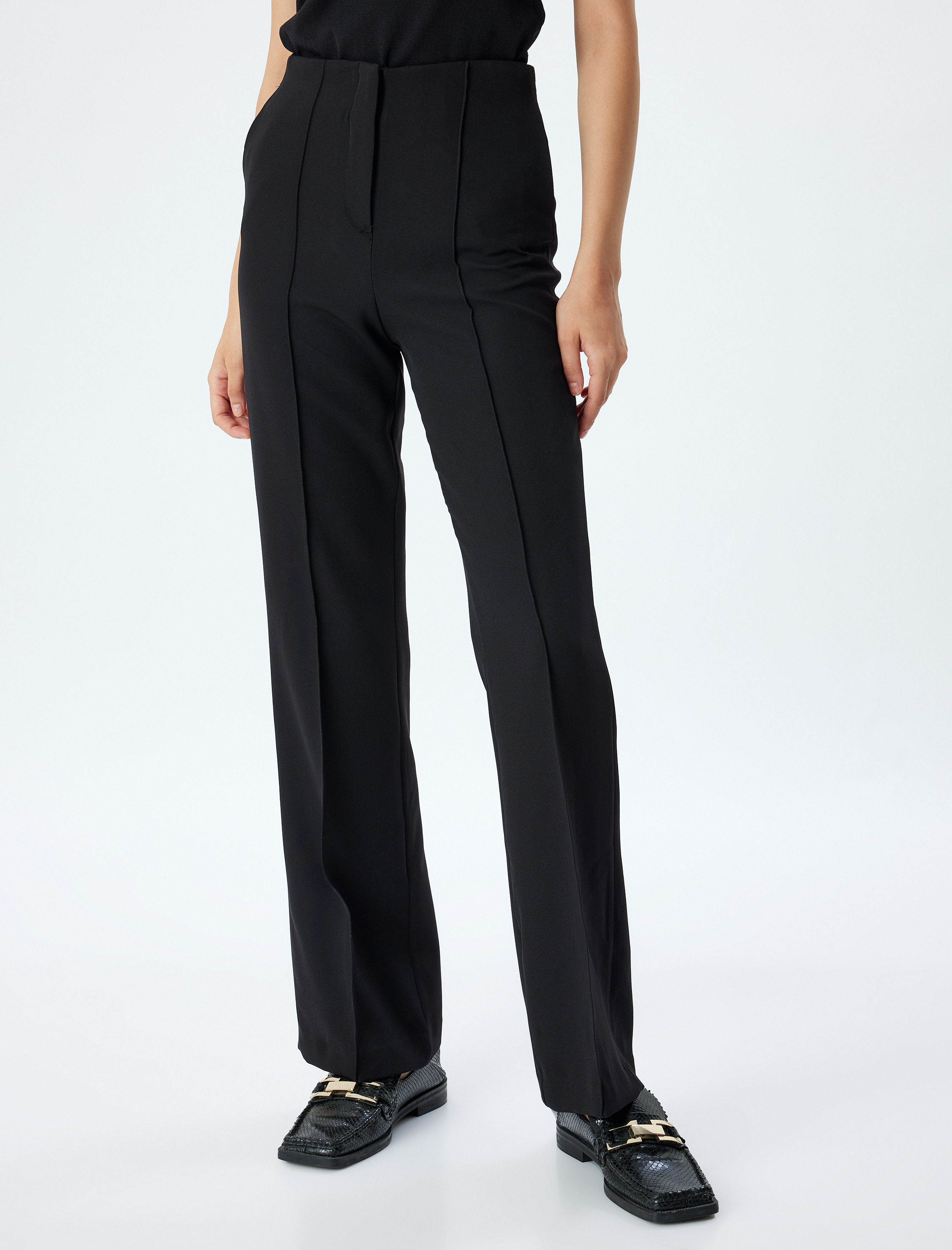   Regular Fit Nervürlü Düz Paça Kumaş Pantolon