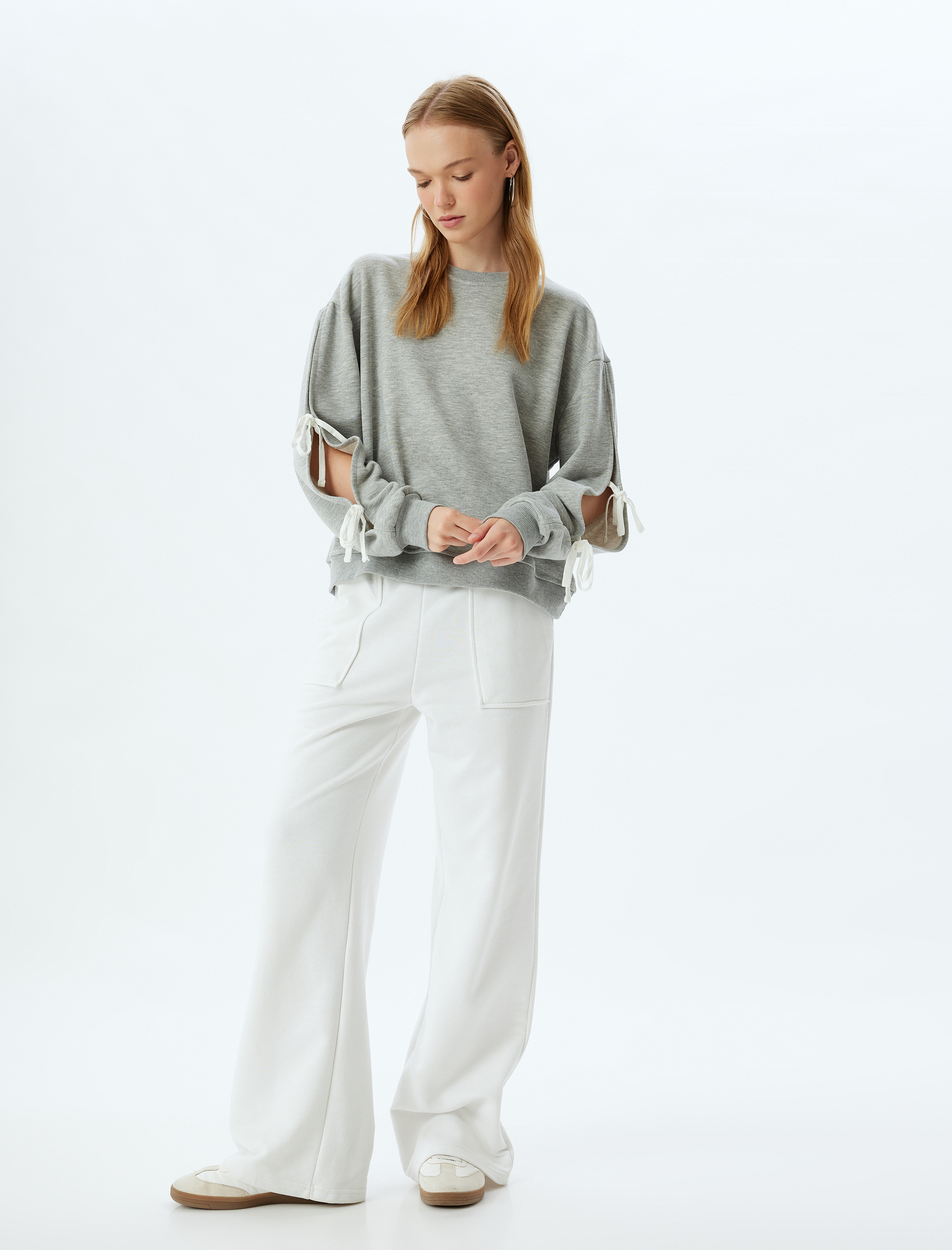   Oversize Sweatshirt Fiyonk Detaylı Bisiklet Yaka Uzun Kollu