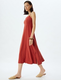 Midi Boy Keten Elbise Astarlı İnce Askılı Arkası Dekolte Detaylı