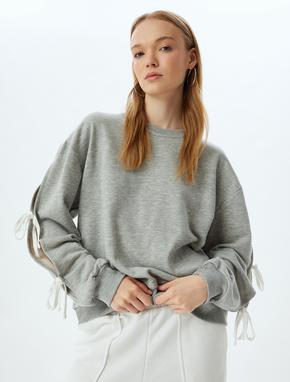 Oversize Sweatshirt Fiyonk Detaylı Bisiklet Yaka Uzun Kollu