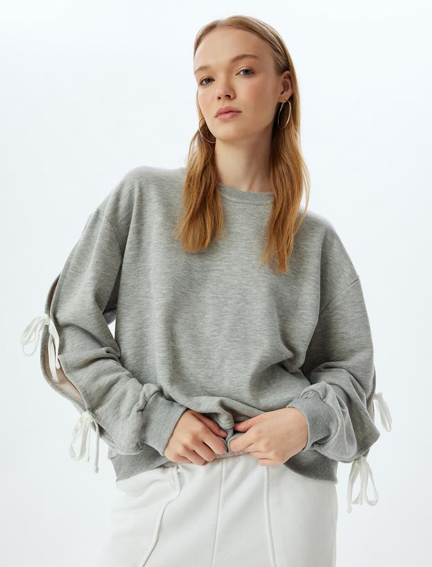 Oversize Sweatshirt Fiyonk Detaylı Bisiklet Yaka Uzun Kollu_0