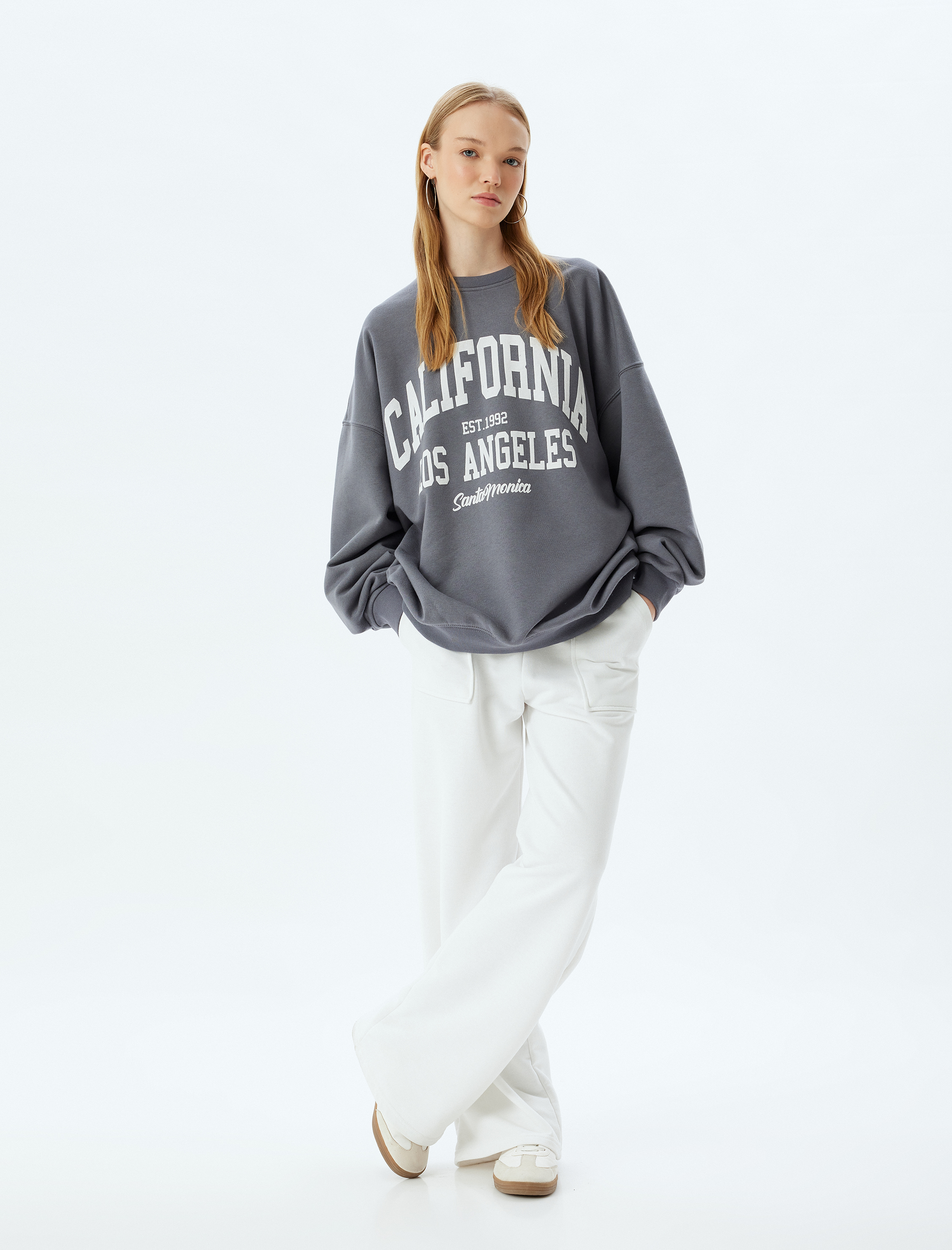 Şardonlu Oversize Sweatshirt Kolej Baskılı Bisiklet Yaka Uzun Kollu