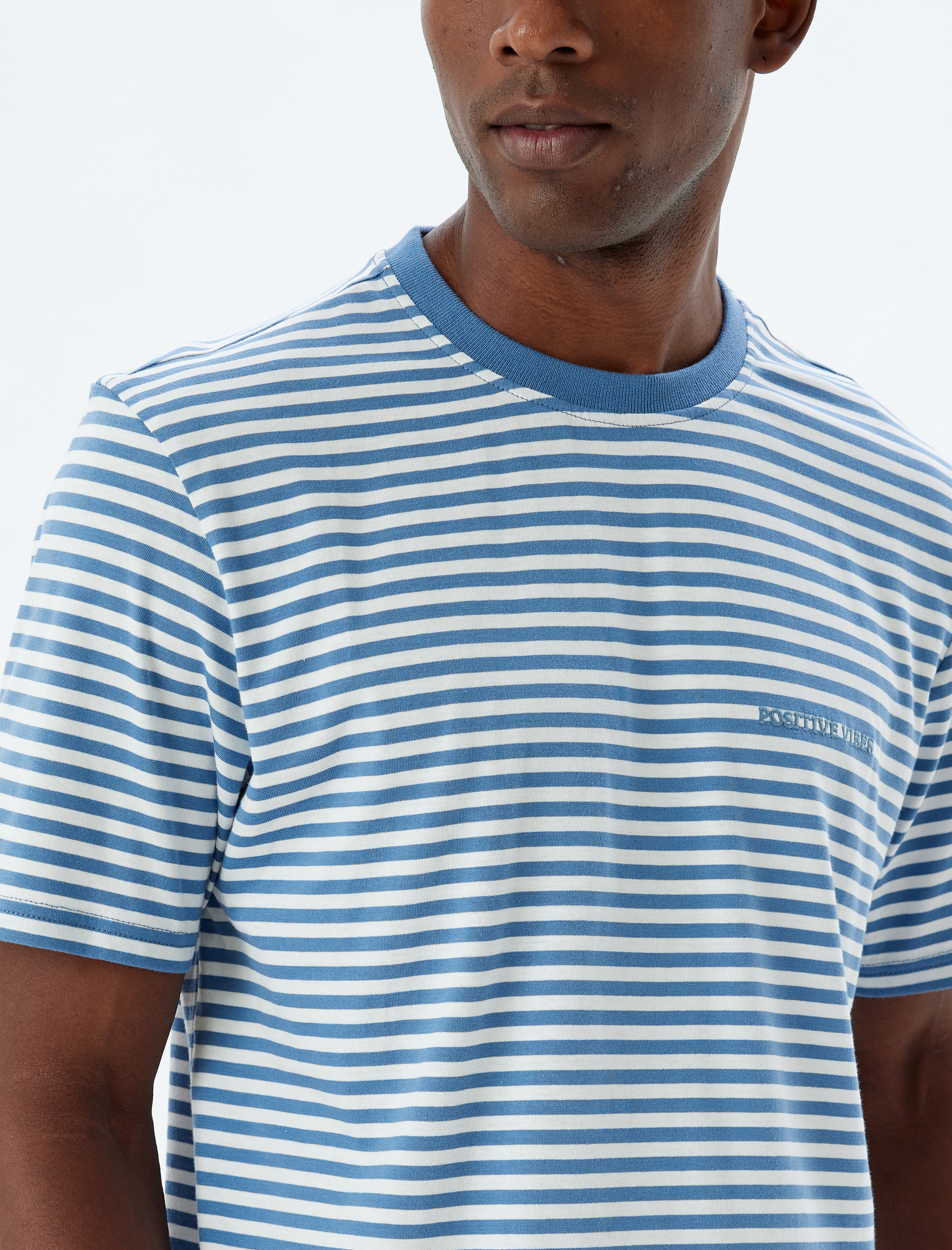   Bisiklet Yaka Tişört Slogan İşlemeli Kısa Kollu Biyeli Pamuklu