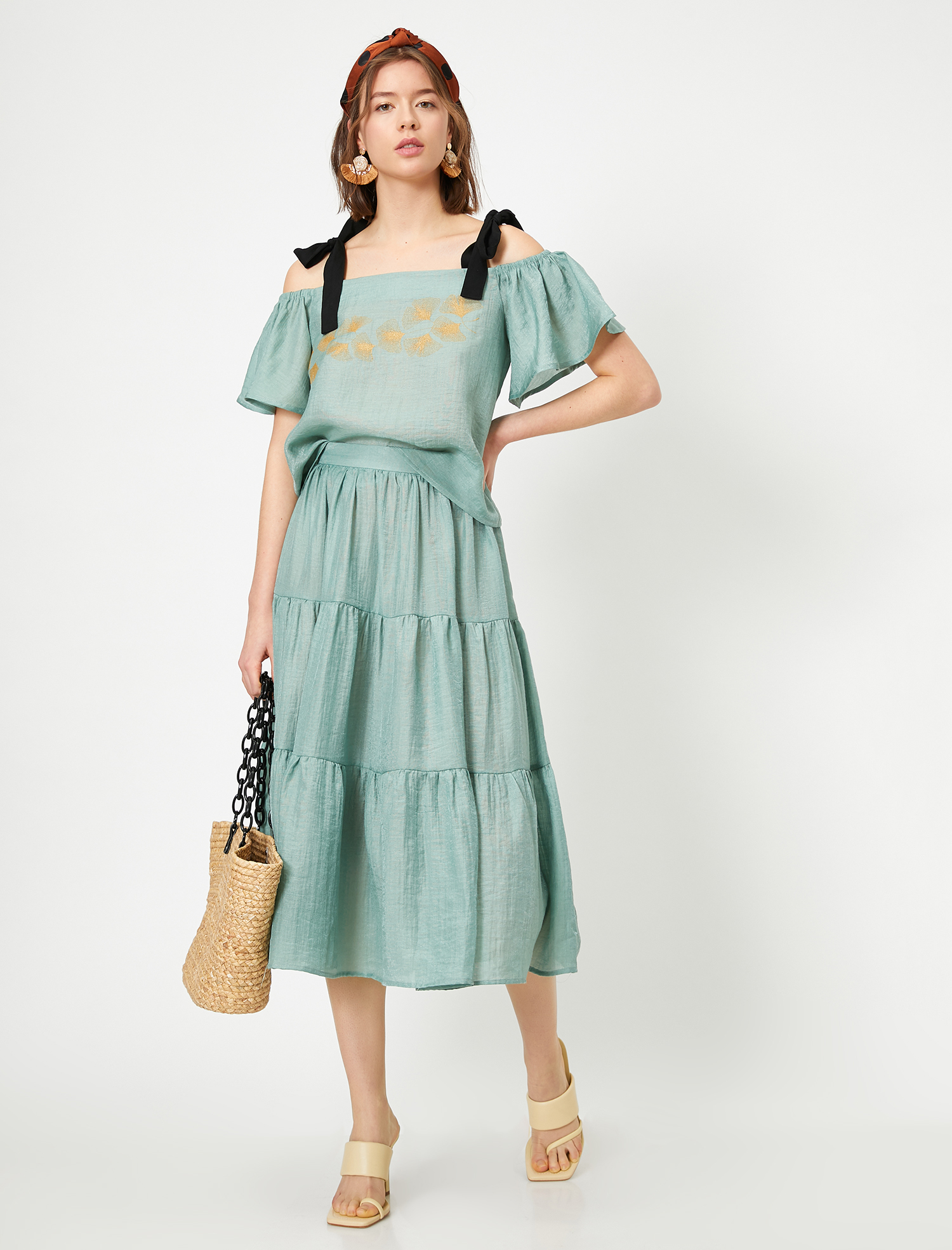   Fırfır Detaylı Etek