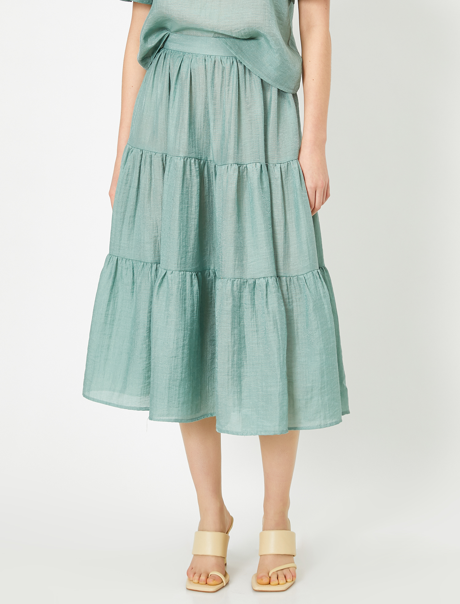   Fırfır Detaylı Etek