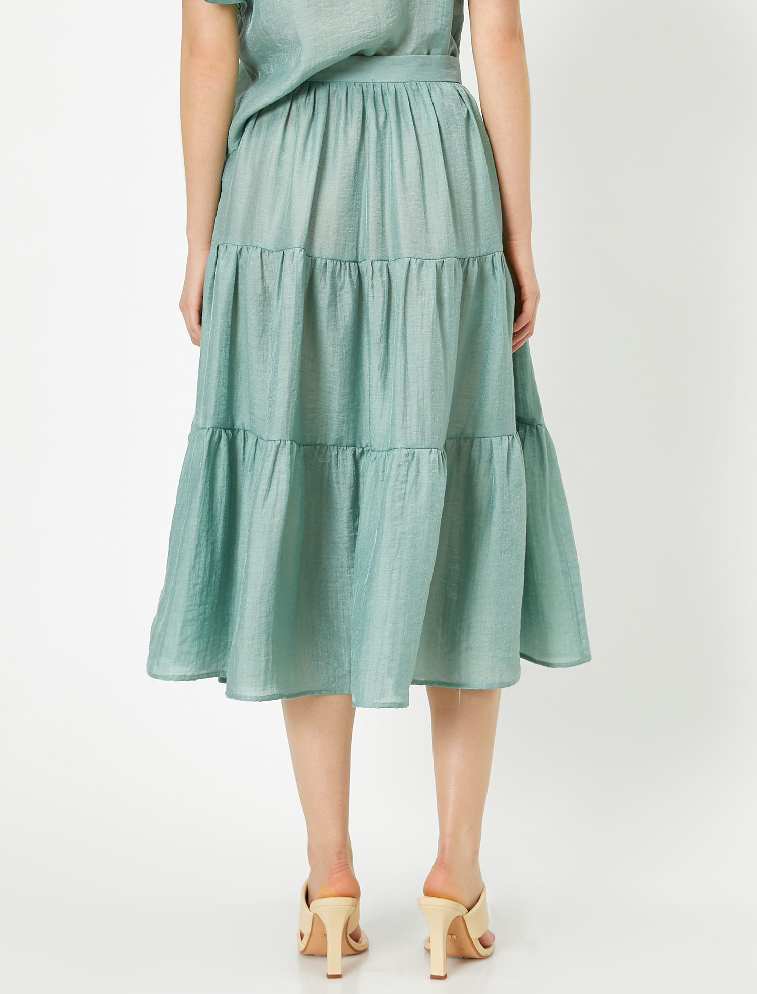   Fırfır Detaylı Etek