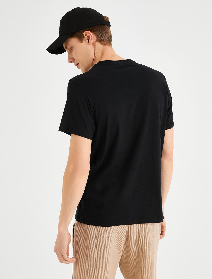   Minimal Baskılı Tişört