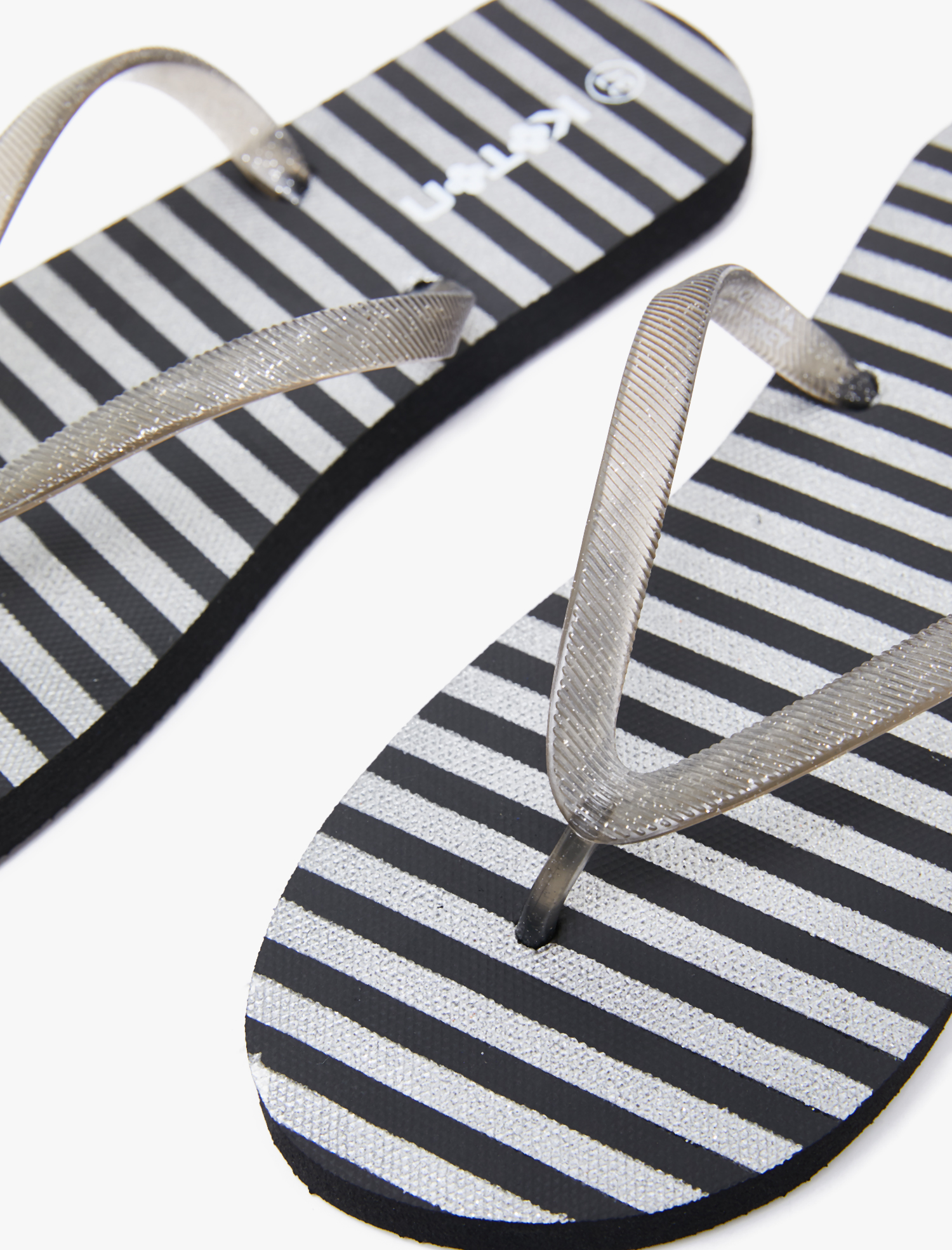  Kadın Parmak Arası Terlik