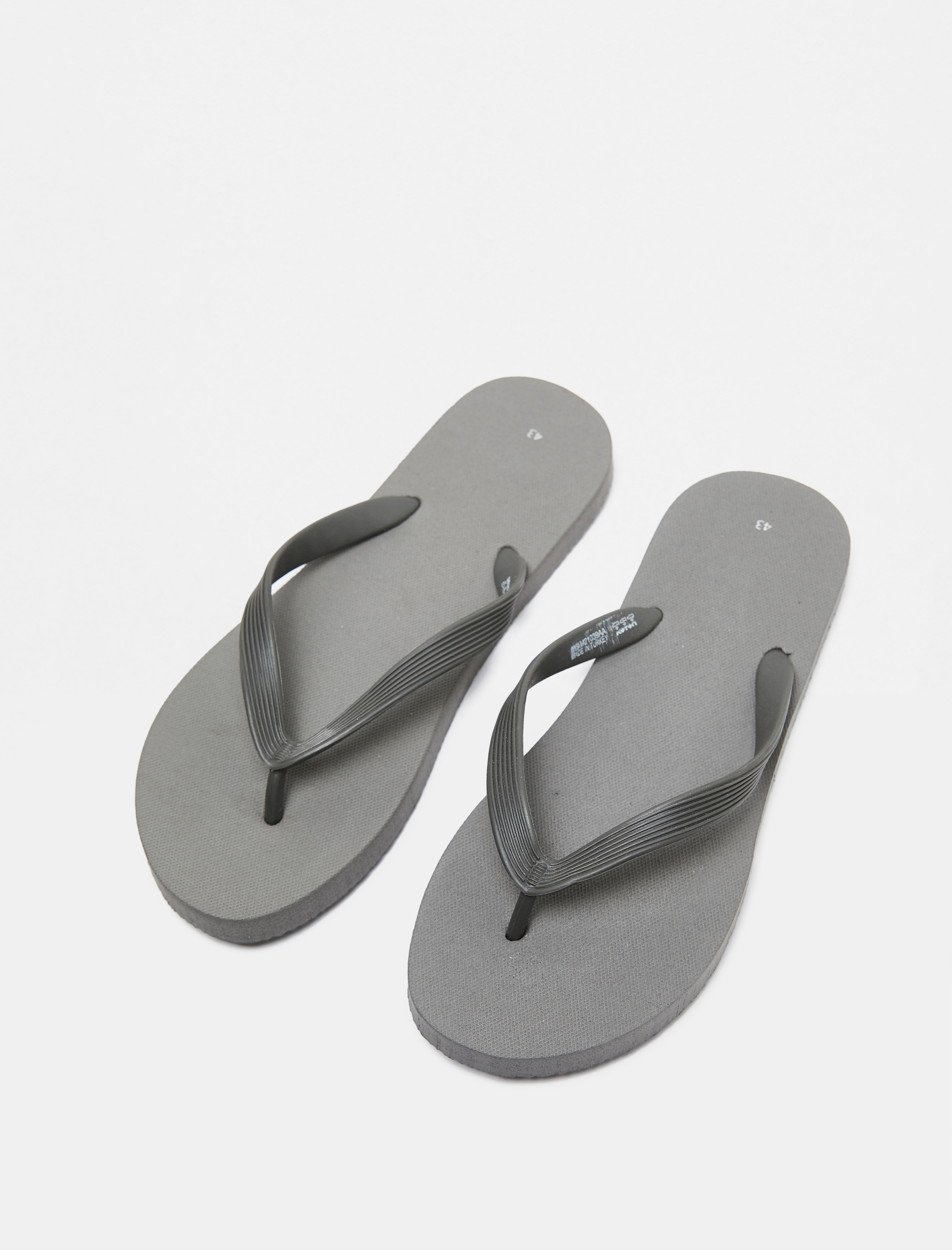  Erkek Parmak Arası Terlik