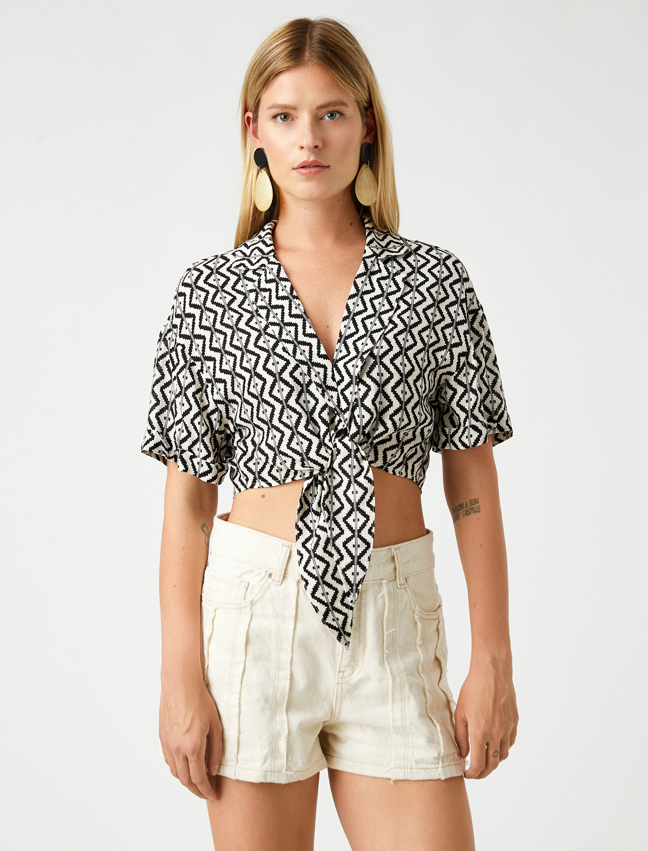   Crop Bluz Önden Bağlamalı