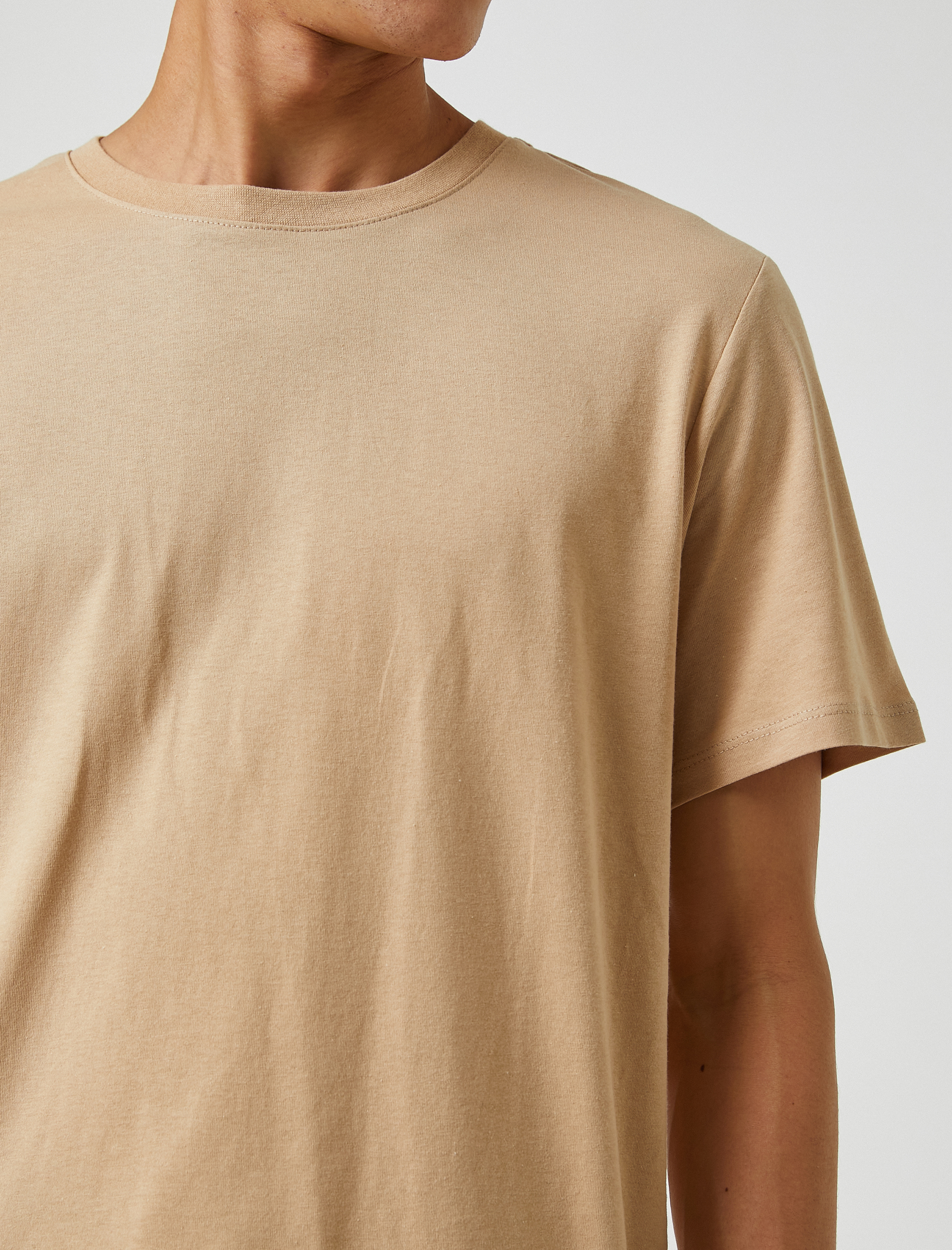 Basic Tişört Slim Fit Bisiklet Yaka Kısa Kollu Pamuklu