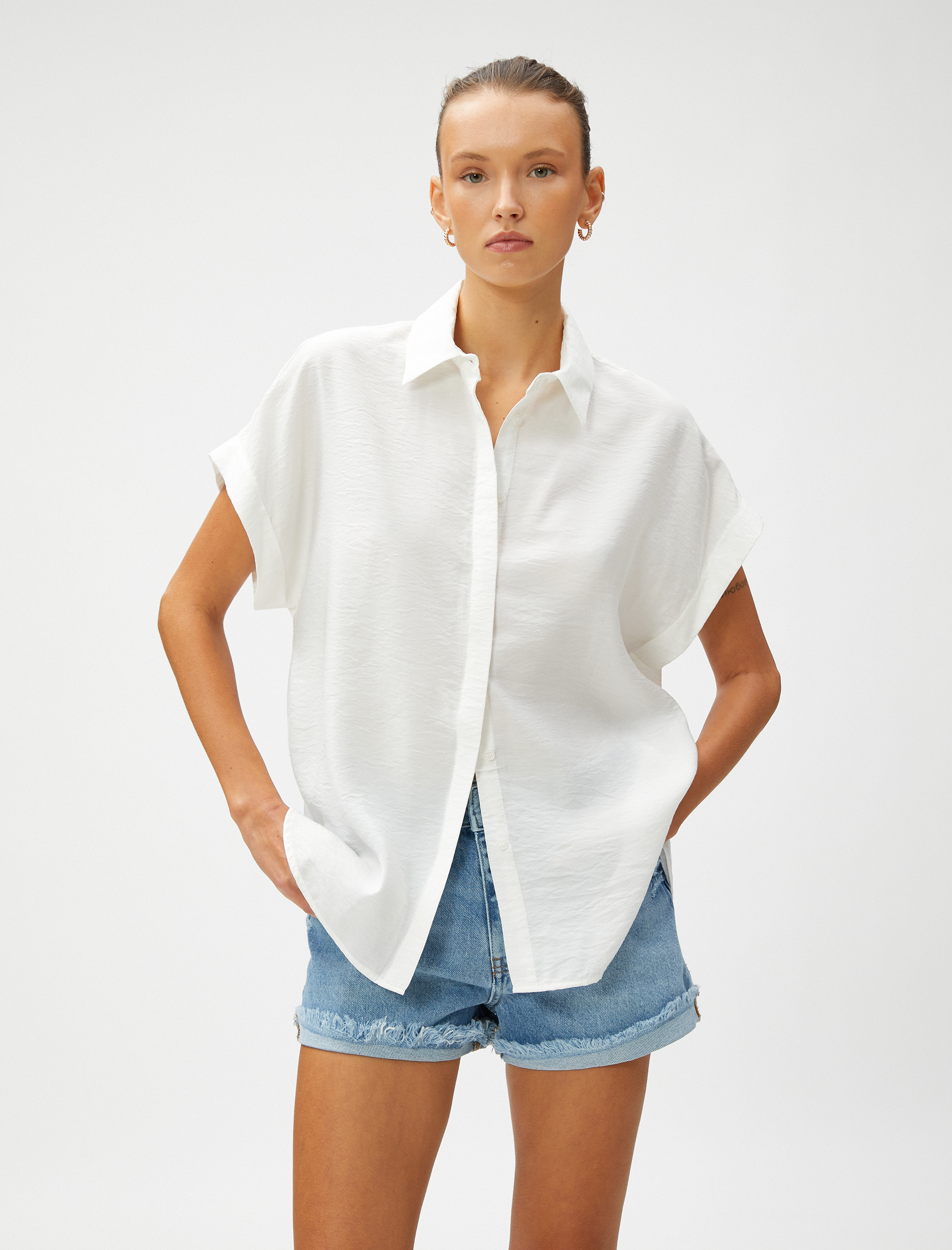   Kısa Kollu Gömlek Gizli Düğmeli