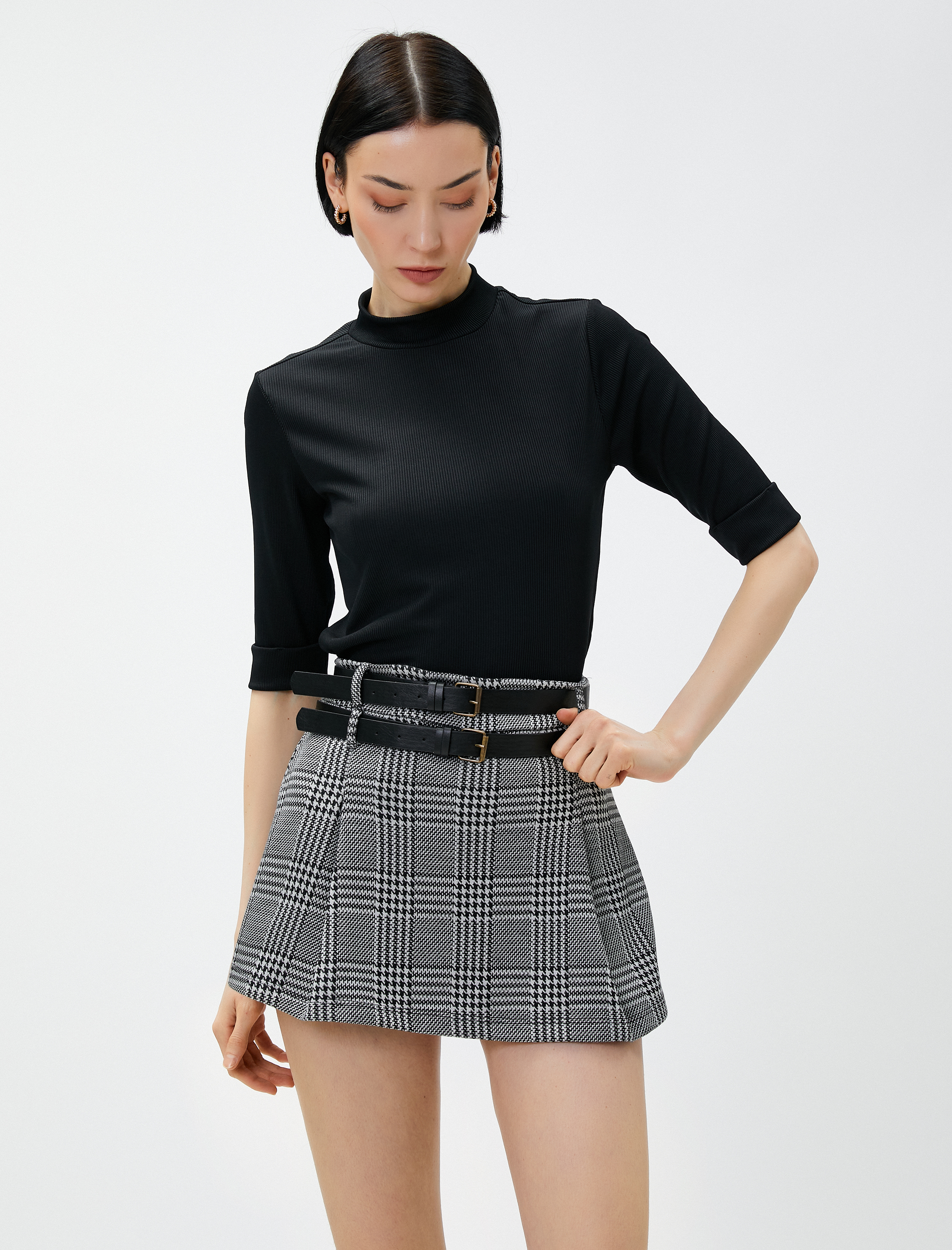   Fitilli Tişört Dik Yaka Kısa Kollu