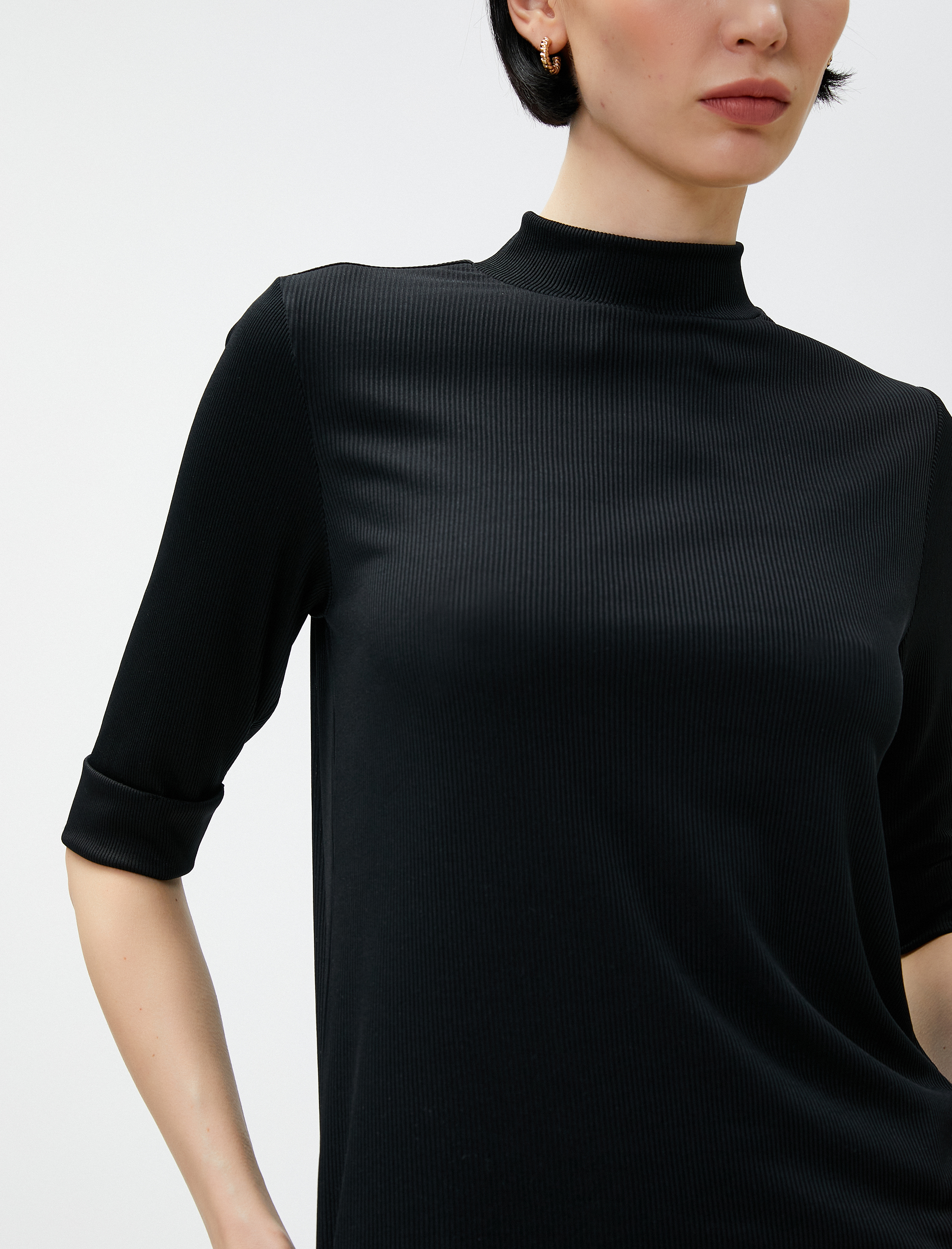   Fitilli Tişört Dik Yaka Kısa Kollu