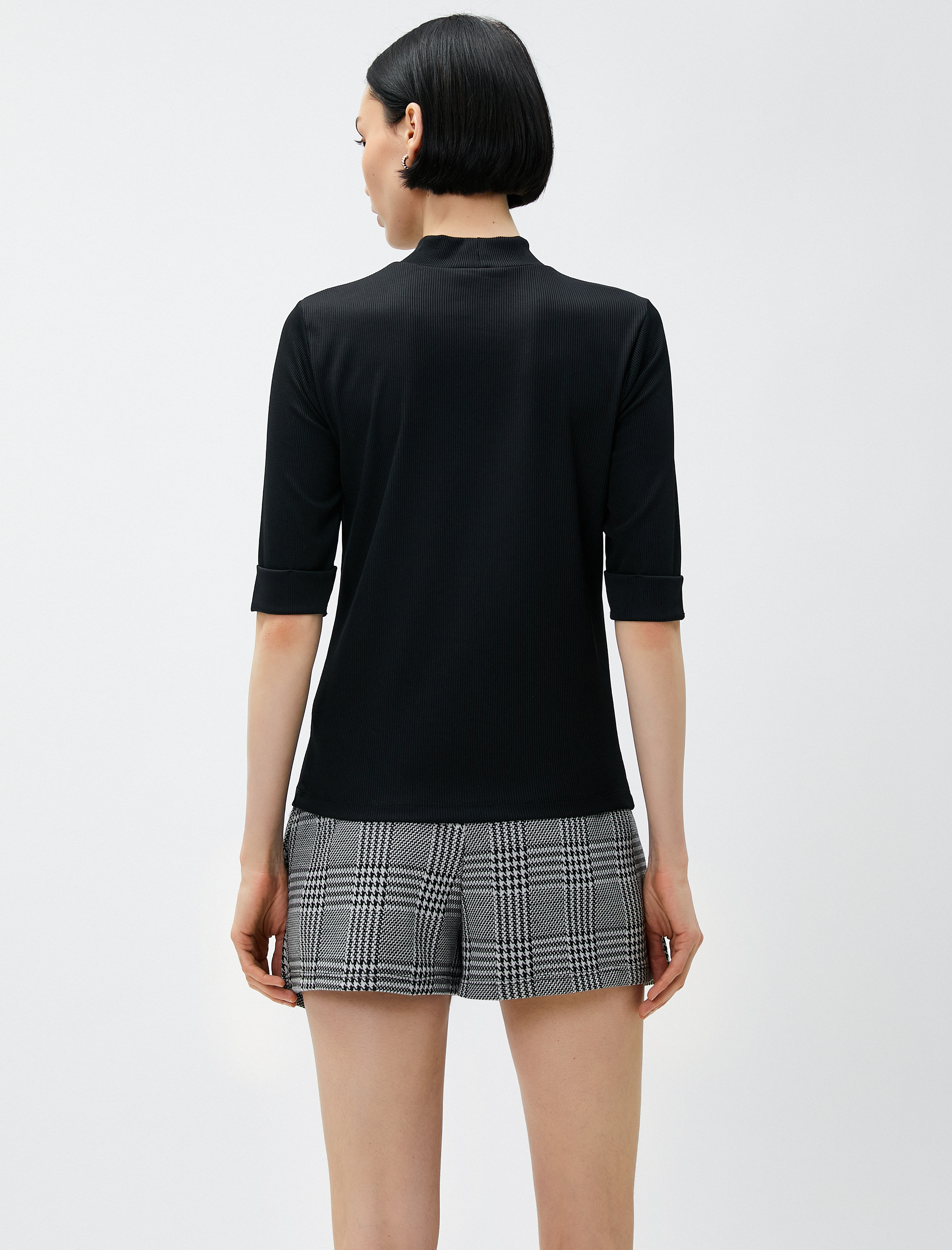   Fitilli Tişört Dik Yaka Kısa Kollu