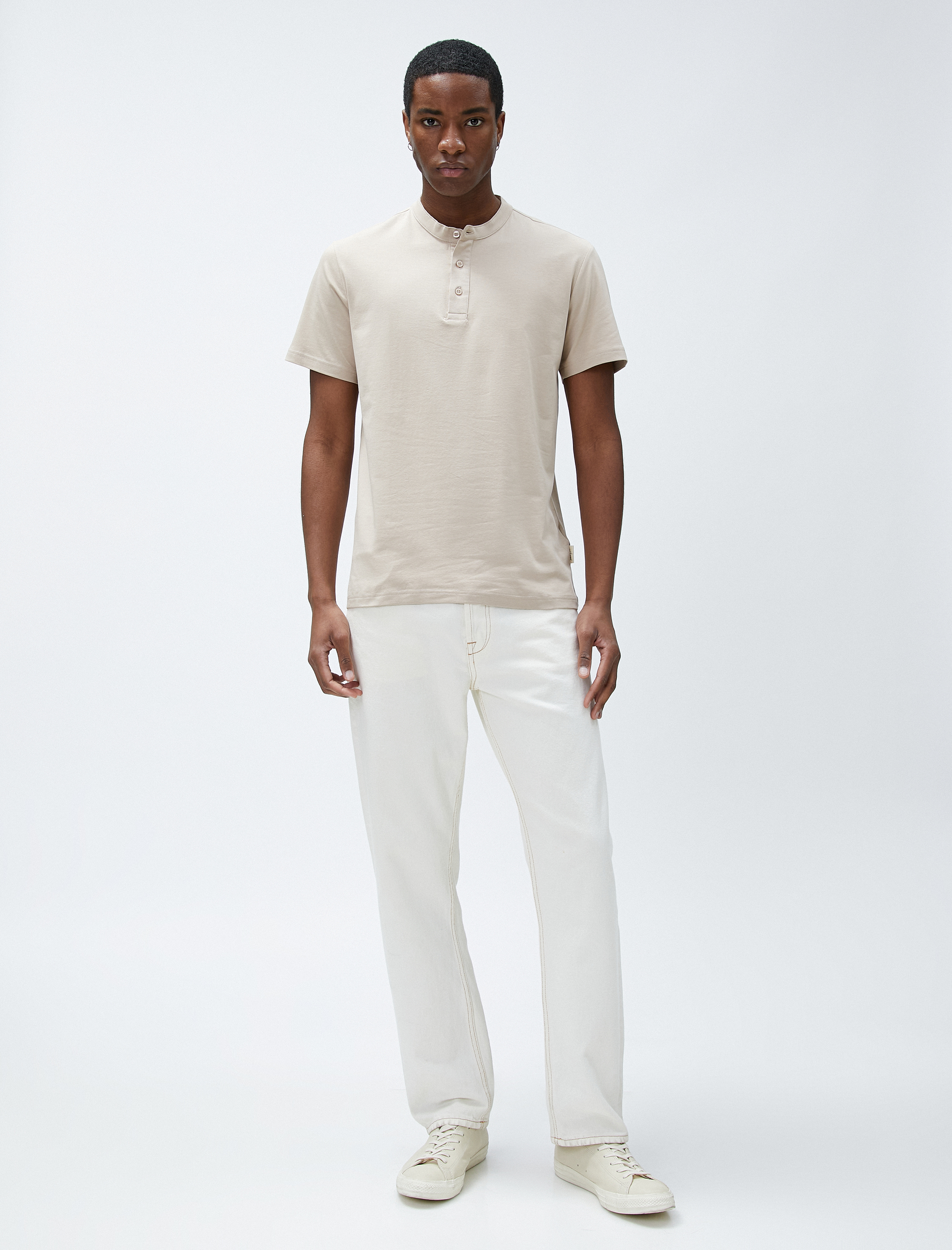   Hakim Yaka Tişört Düğmeli Dar Kesim Pamuklu