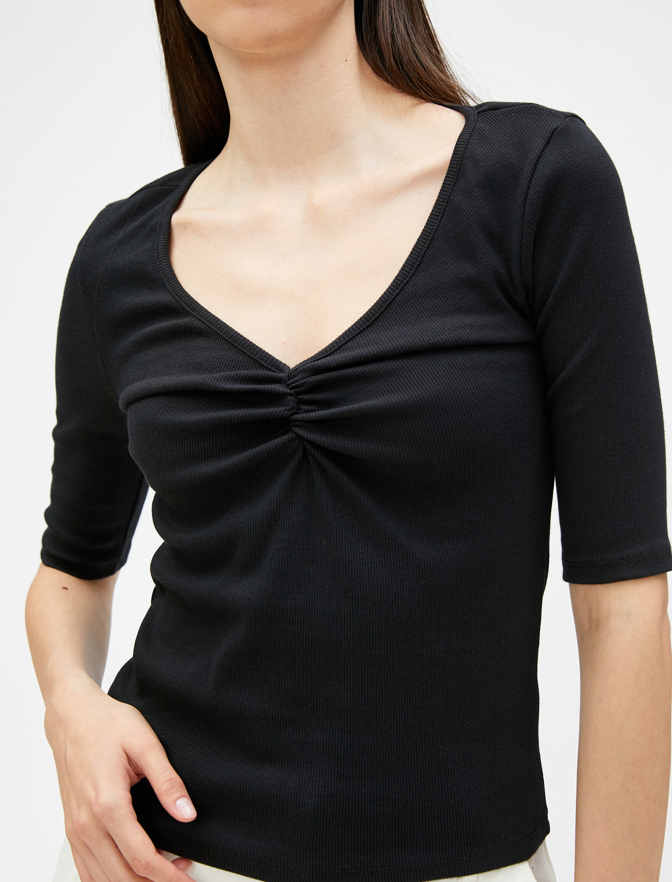   Büzgü Detaylı Tişört V Yaka Kısa Kollu