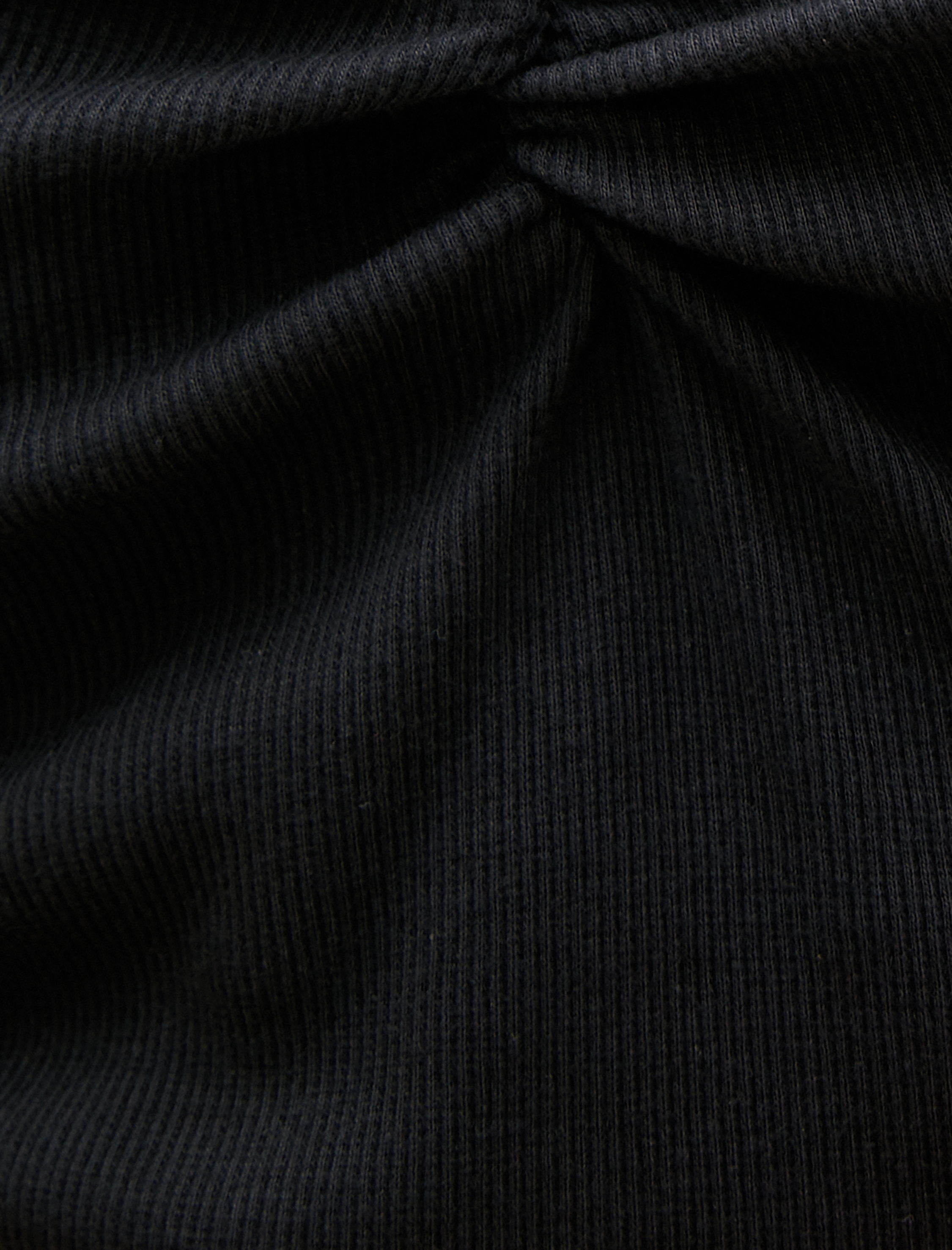   Büzgü Detaylı Tişört V Yaka Kısa Kollu