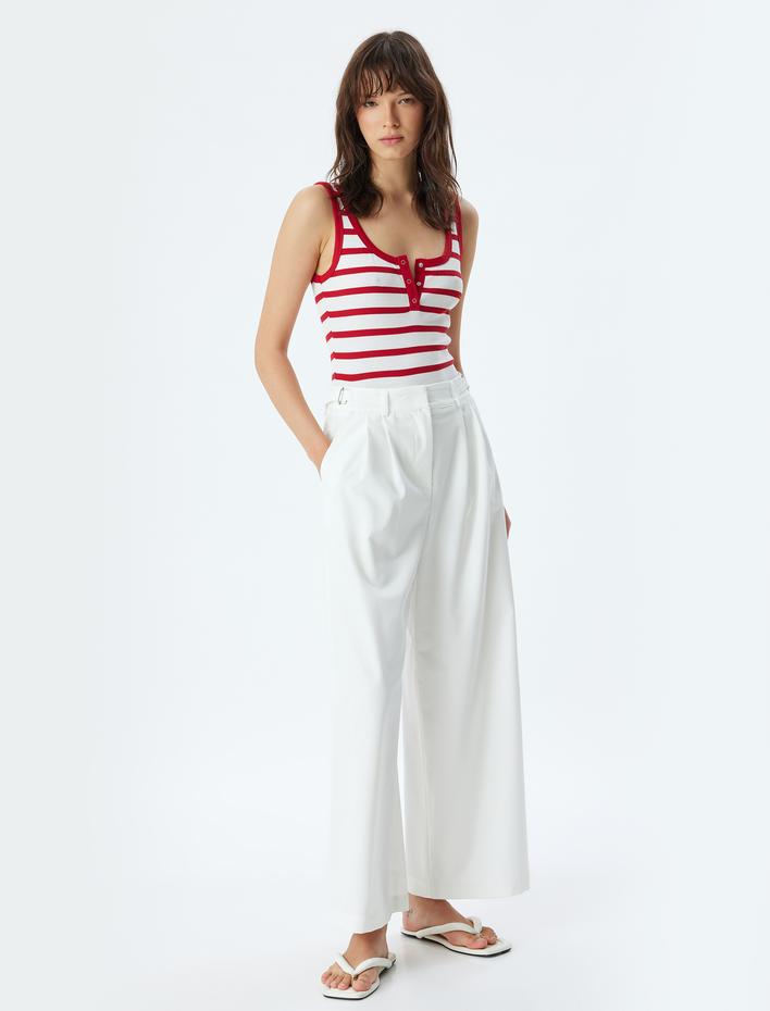  Askılı Tişört U Yaka Çıt Çıt Düğme Detaylı