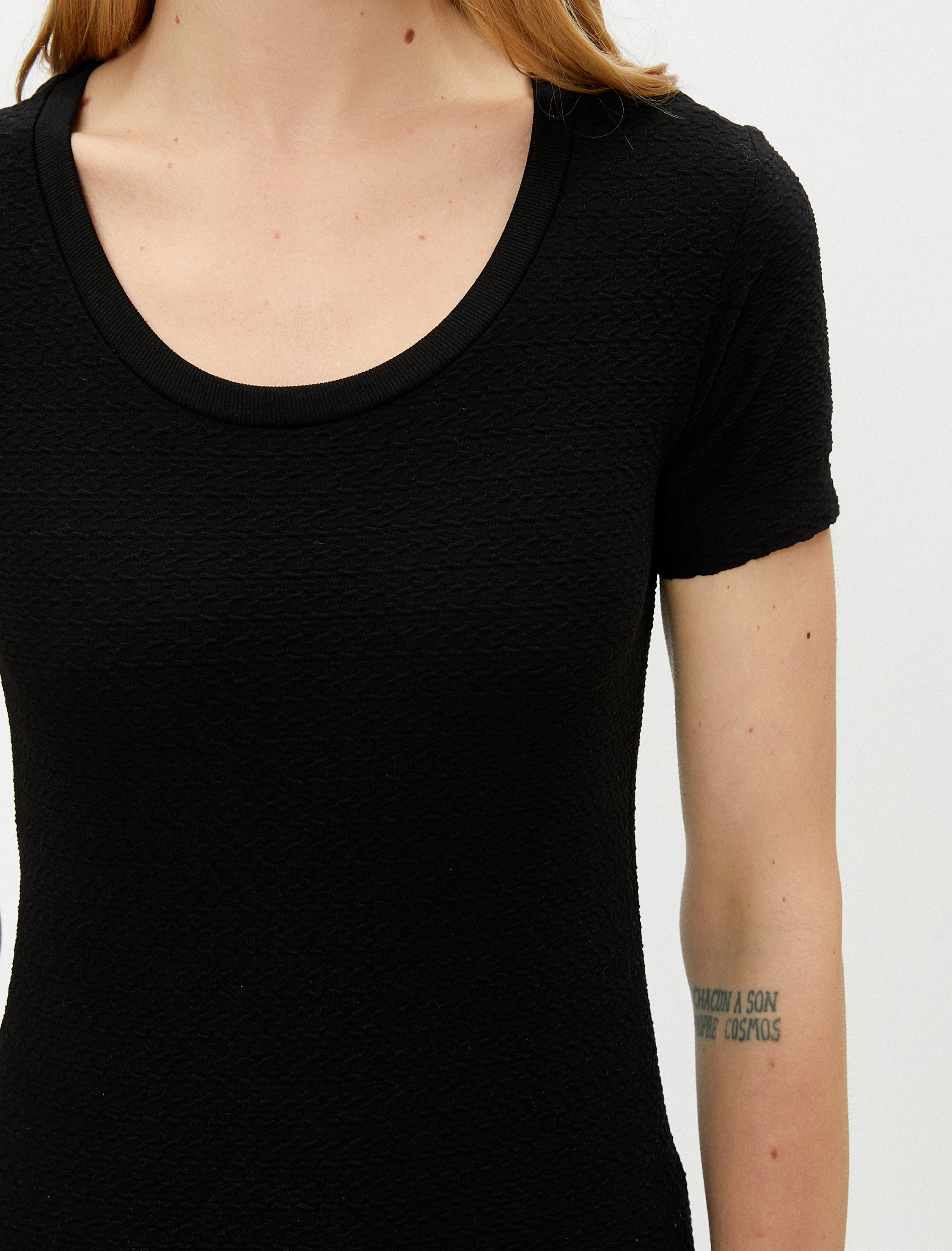   Bisiklet Yaka Dar Kalıp Basic Tişört