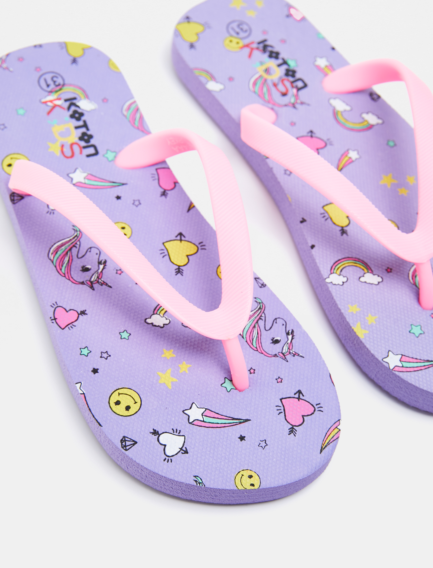  Kız Çocuk Parmak Arası Terlik