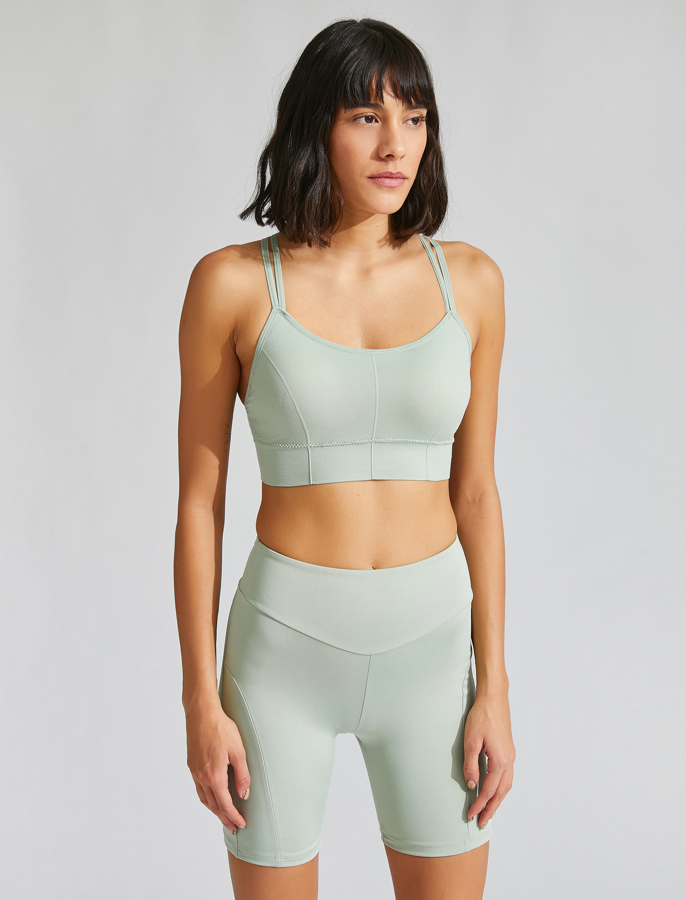   Sporcu Sütyeni Sırt Detaylı