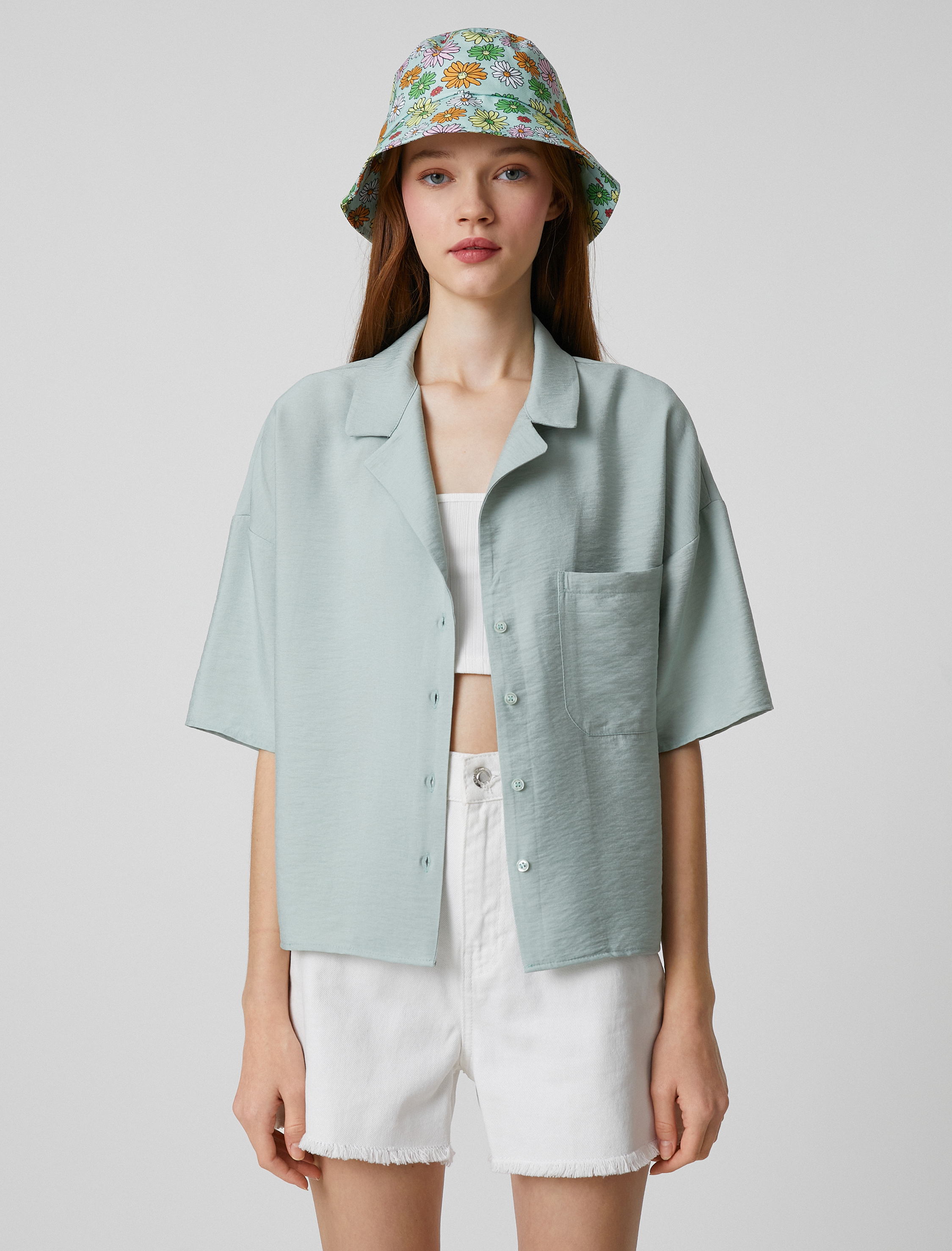   Kısa Kollu Gömlek Rahat Kesim Cep Detaylı Düğmeli