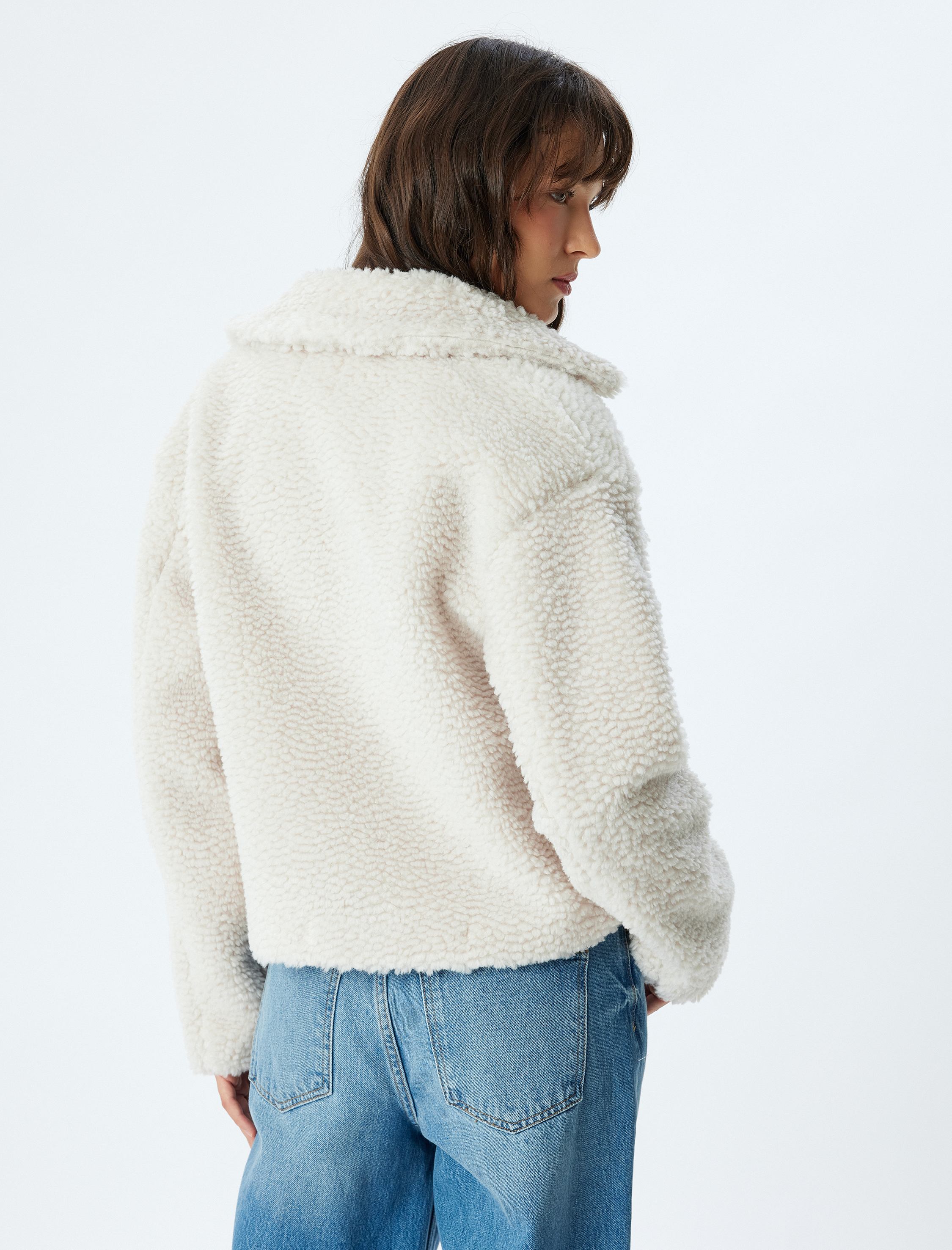   Düğmeli Aplike Çift Cep Peluş Ceket