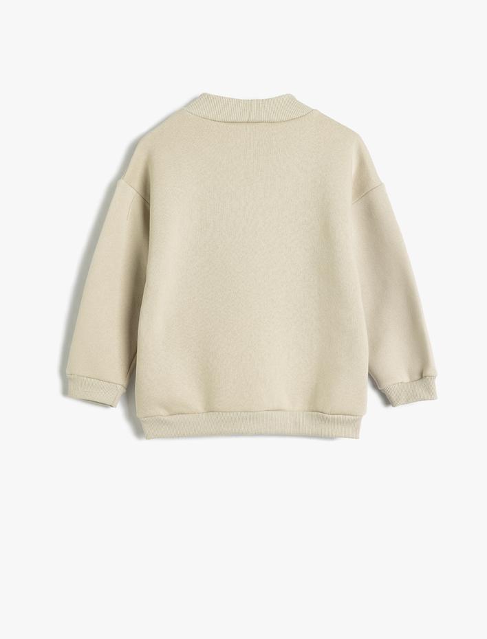 Erkek Bebek Dik Yaka Aplike Detaylı Uzun Kollu Şardonlu Sweatshirt