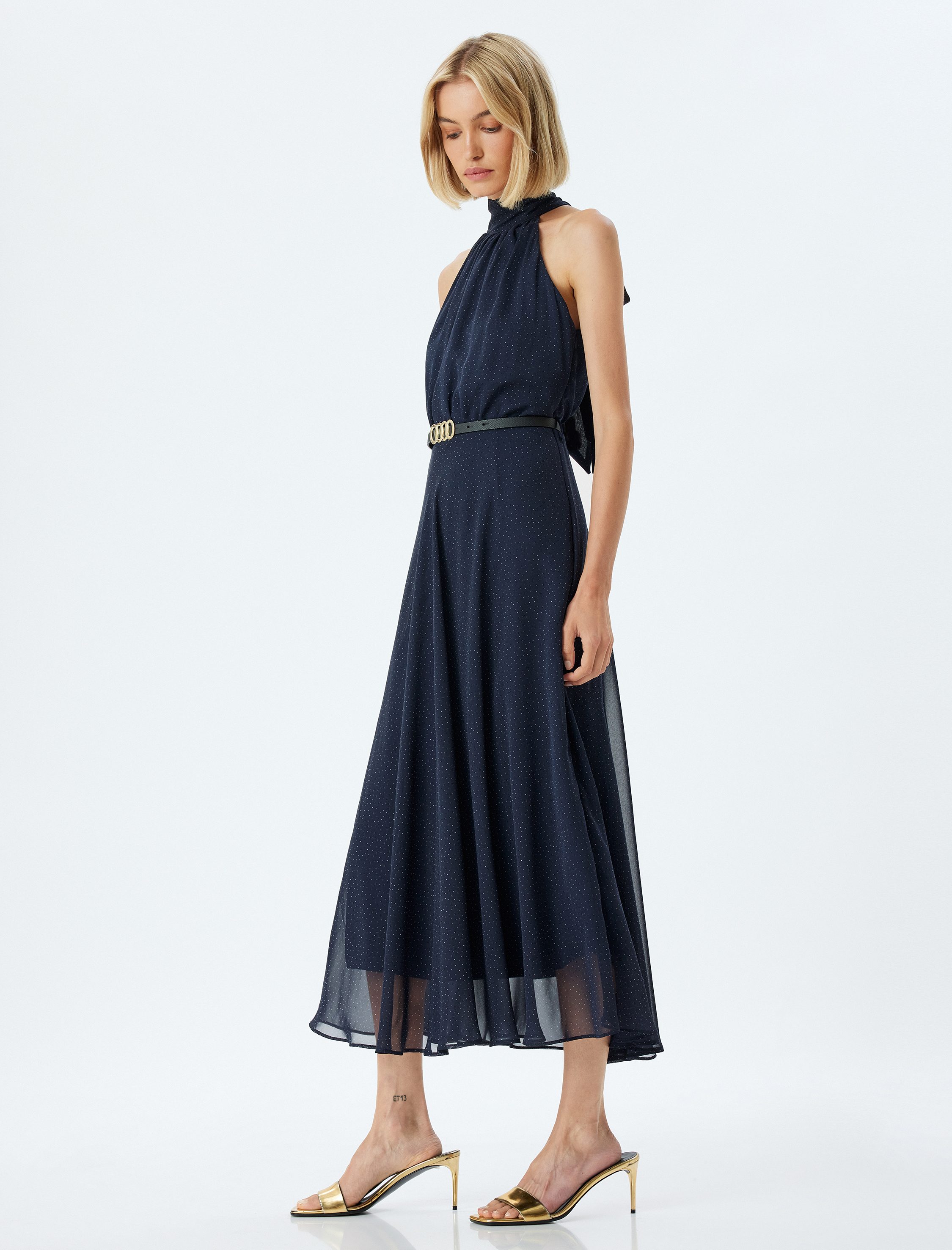   Puantiyeli Halter Yaka Elbise Midi Boy Kemerli Astarlı