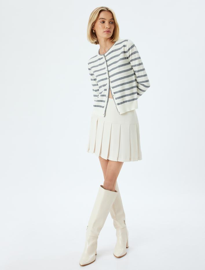  Triko Hırka Yuvarlak Yaka Uzun Kollu