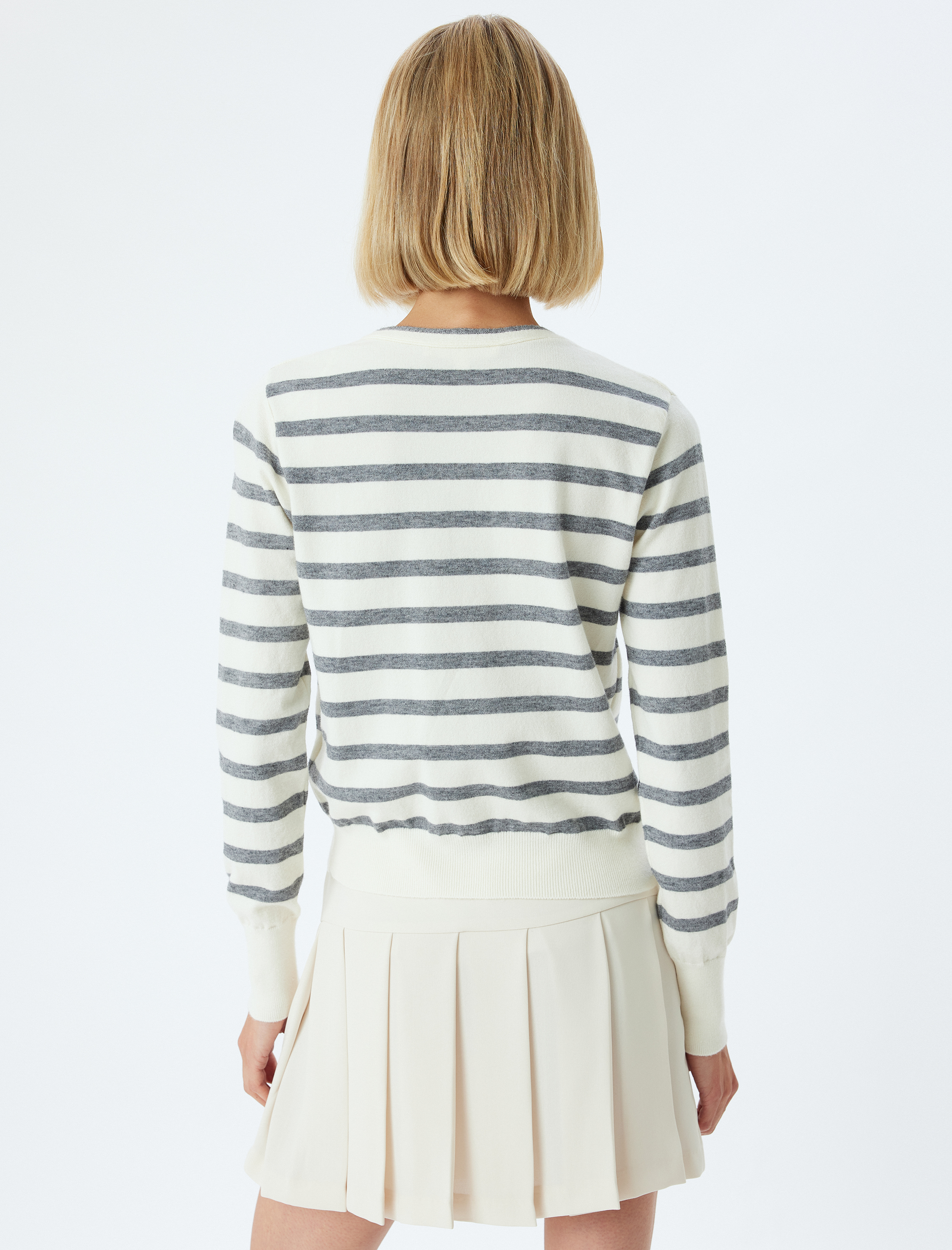 Triko Hırka Yuvarlak Yaka Uzun Kollu