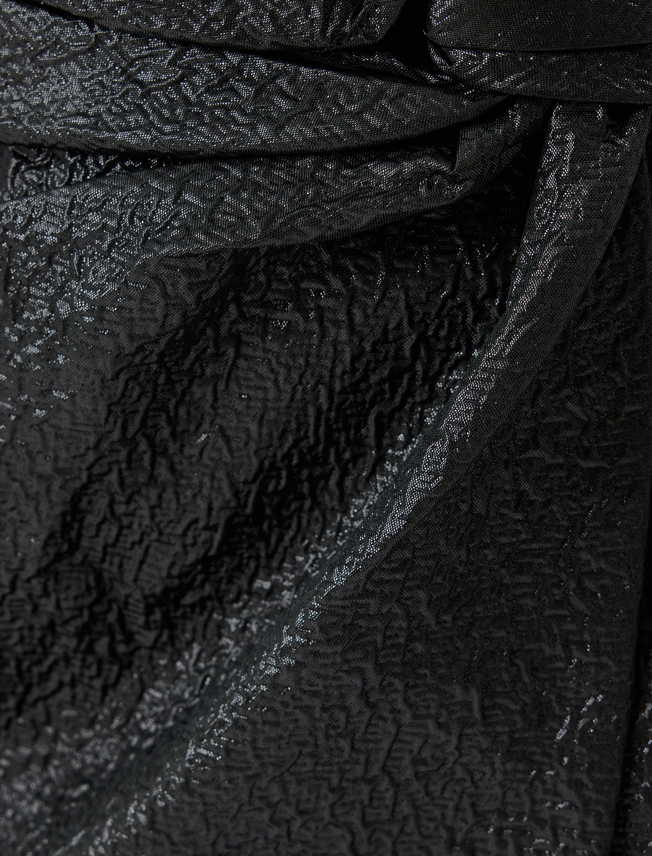   Dokulu Parlak Düğüm Detaylı Kruvaze Mini Şort Etek