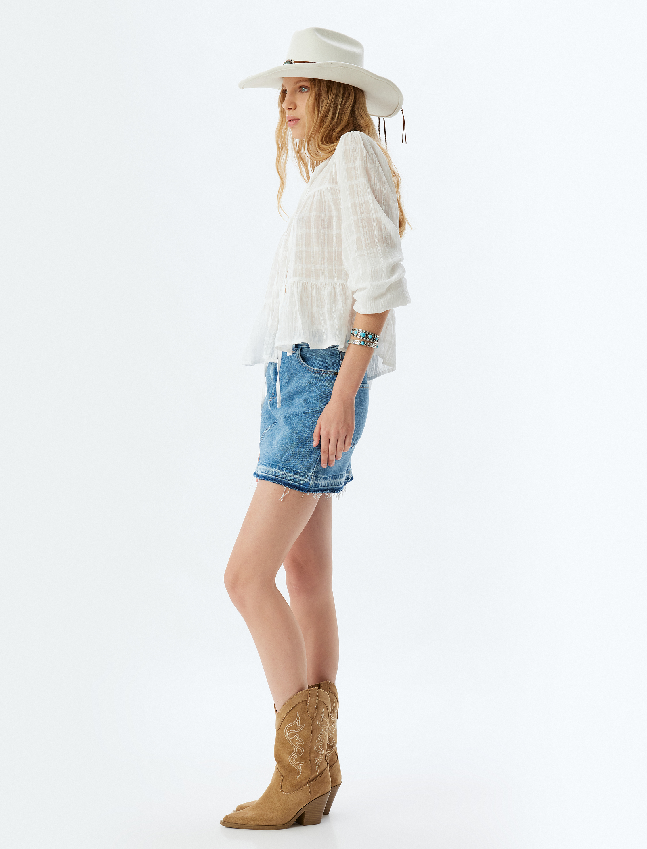 Kemer Detaylı A Kesim Mini Kot Etek