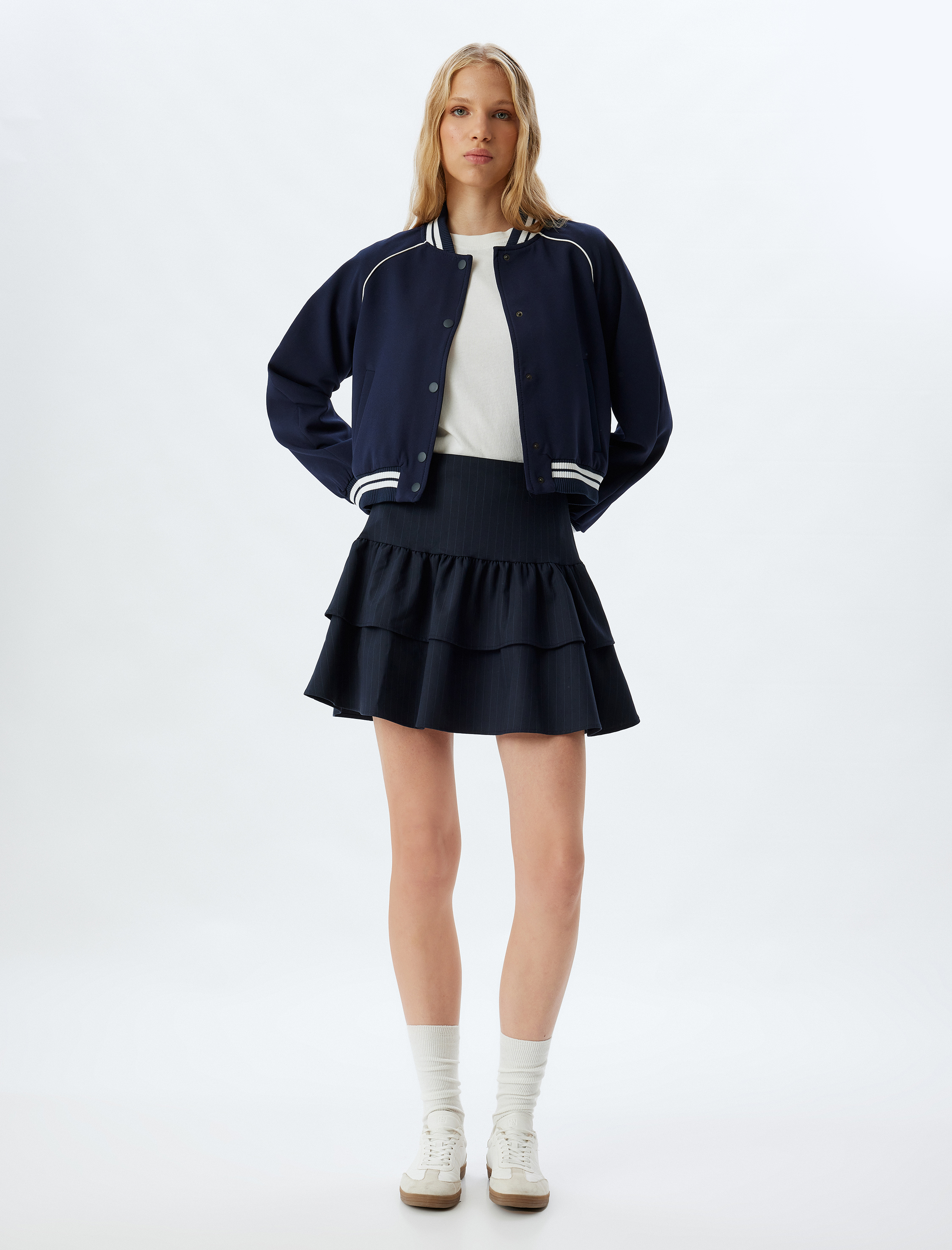   Mini Volanlı Etek Katlı Rahat Kesim